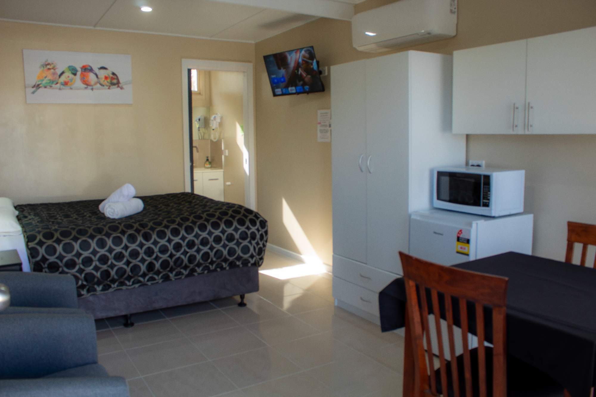 Executive Queen Room