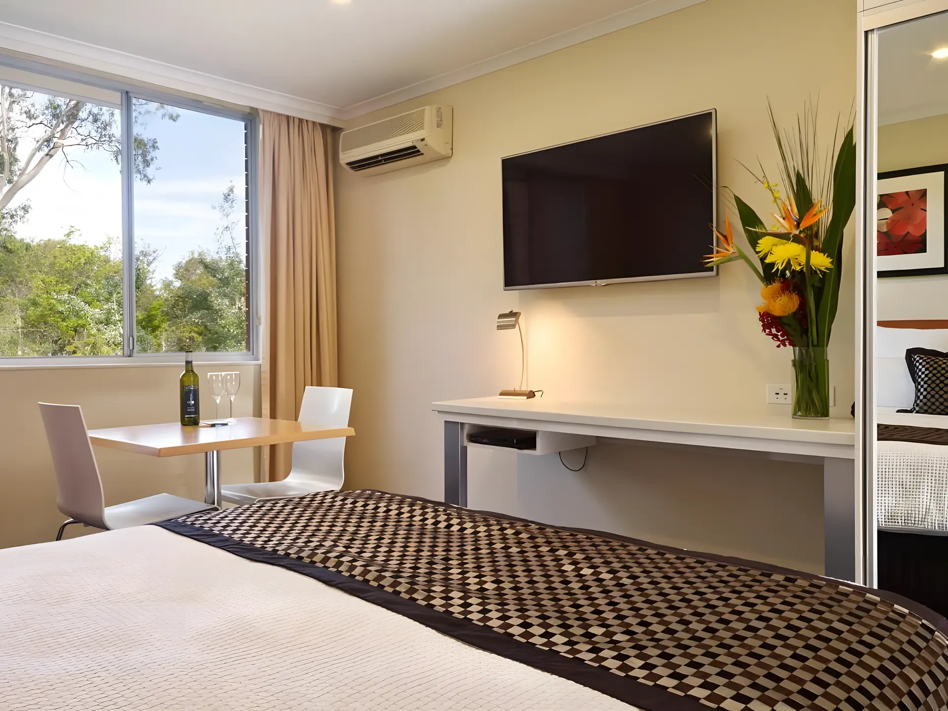 Premium Suite