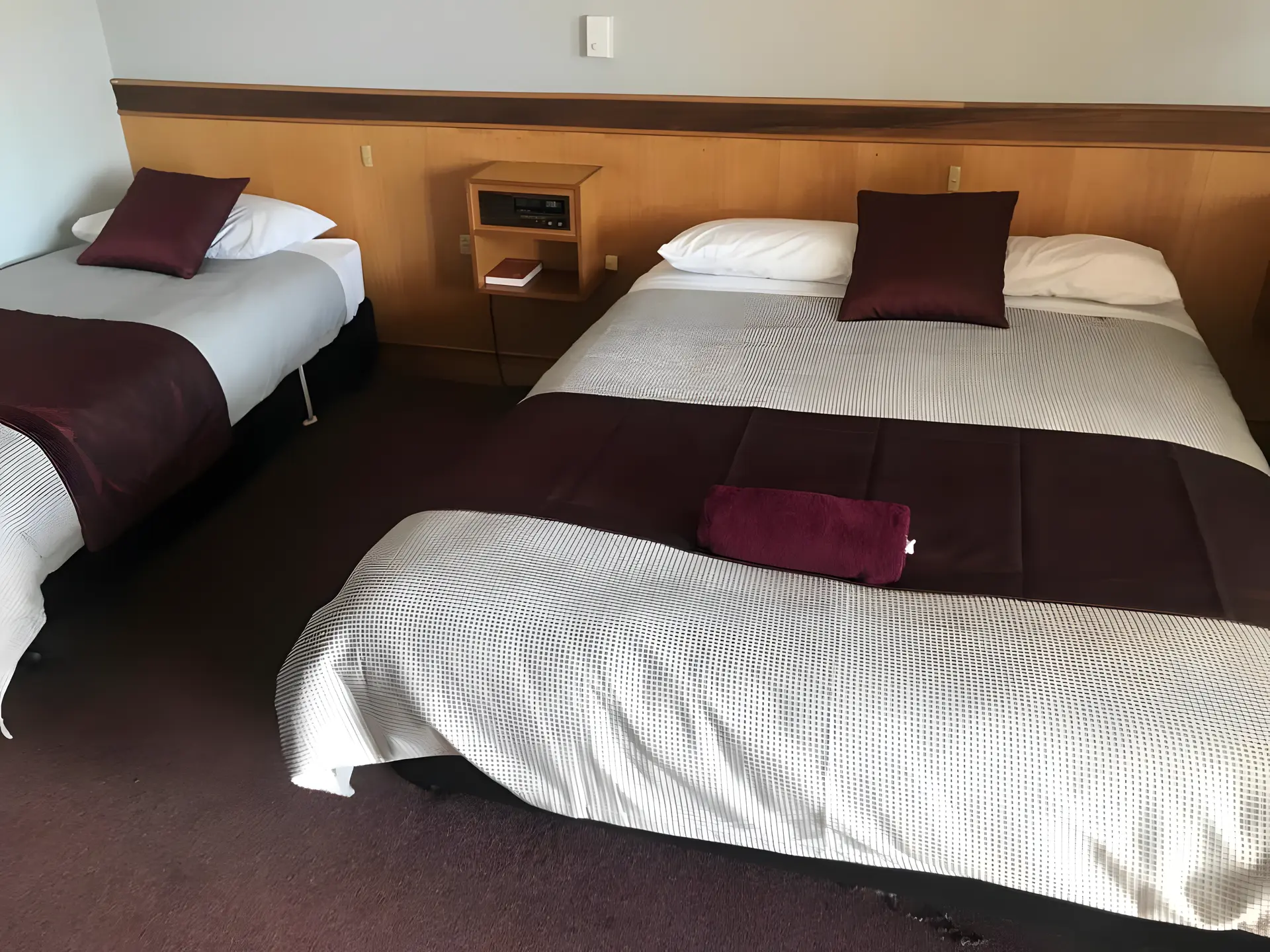County Lodge Motor inn
