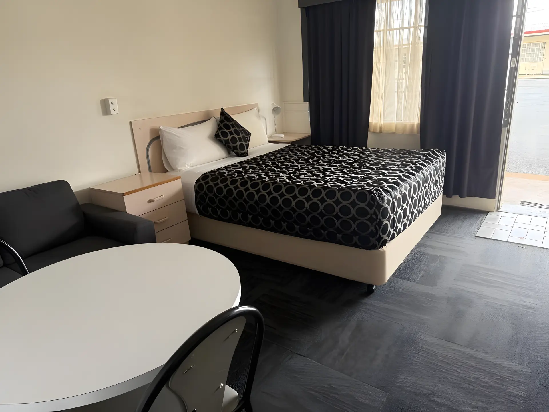 Queen Room