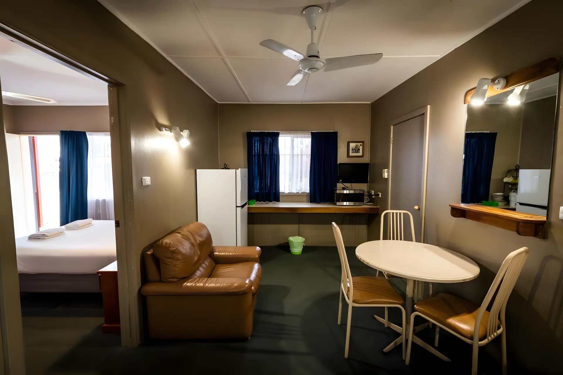 2 Room Family
