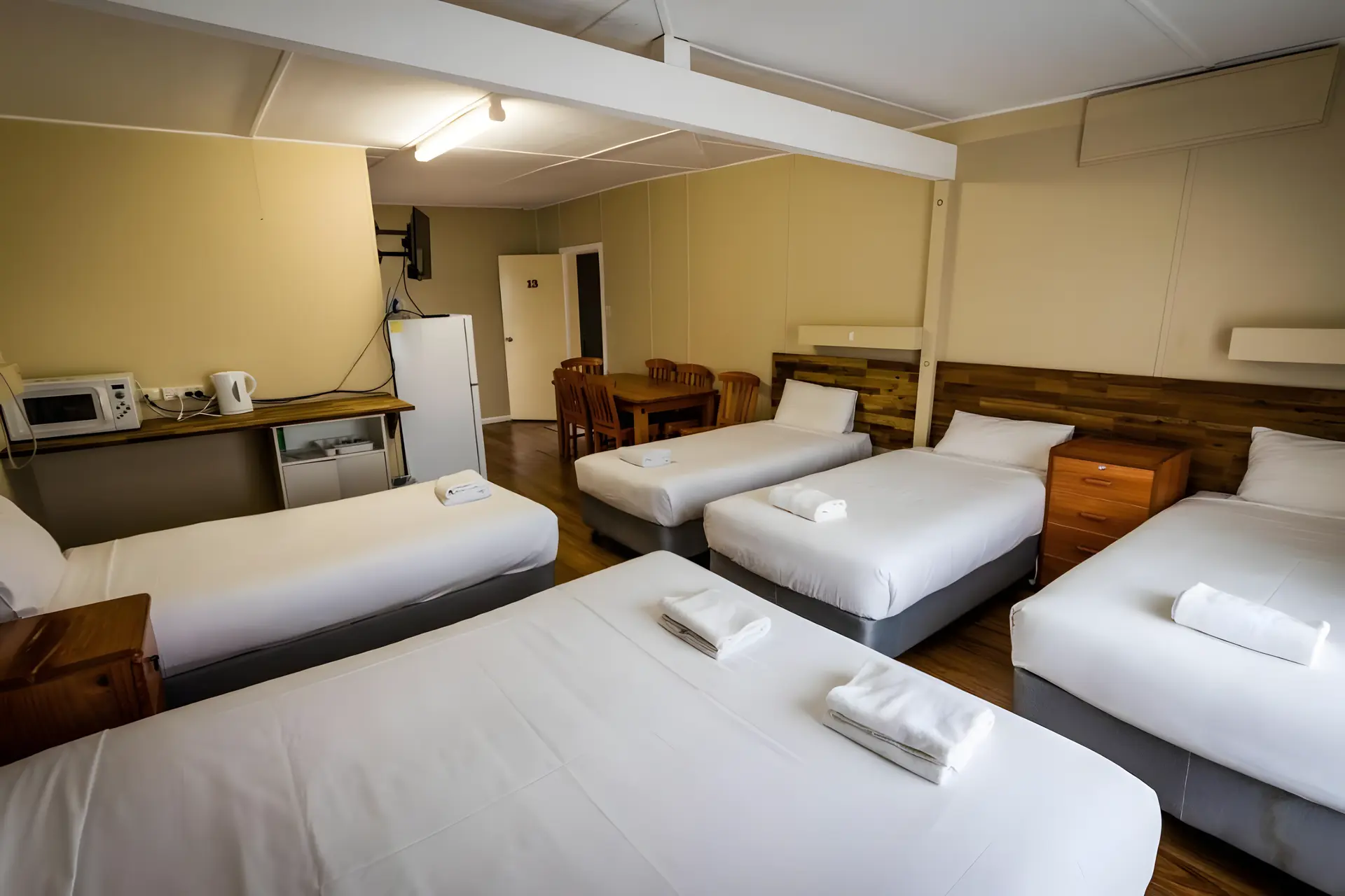 Ardeanal motel
