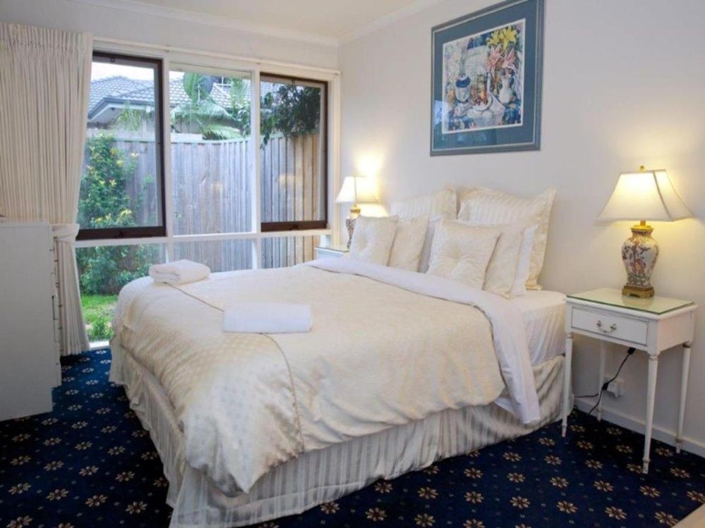 Race Course Apartments