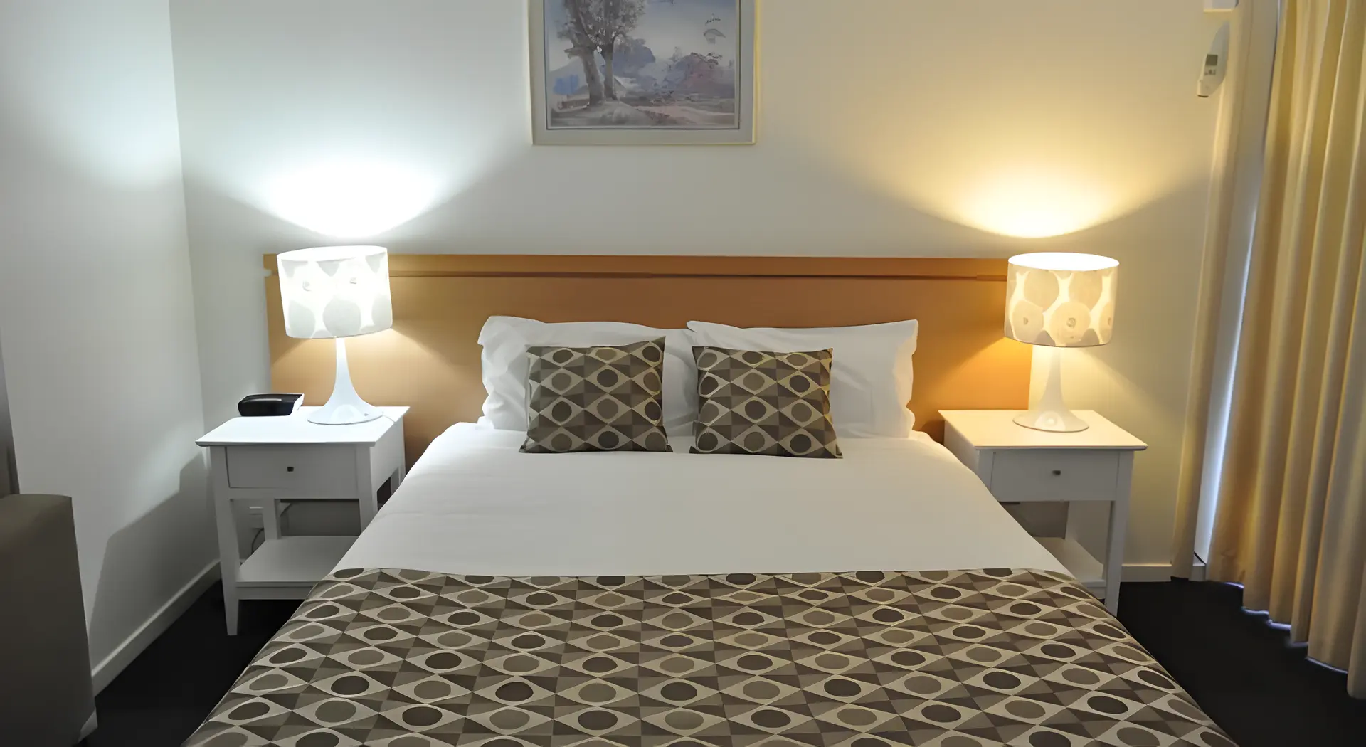 Deluxe Queen Room