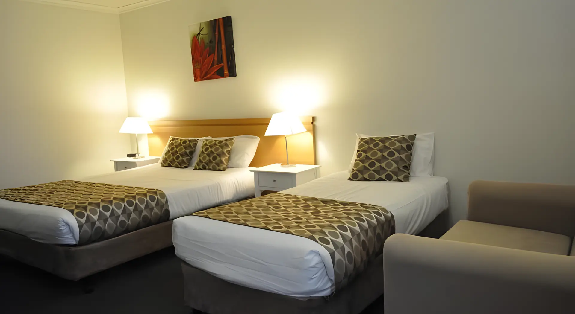 Deluxe Queen Room