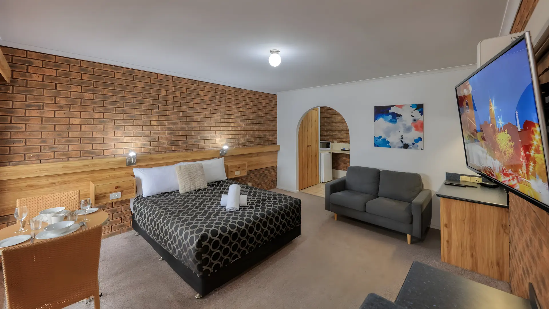 Queen Room