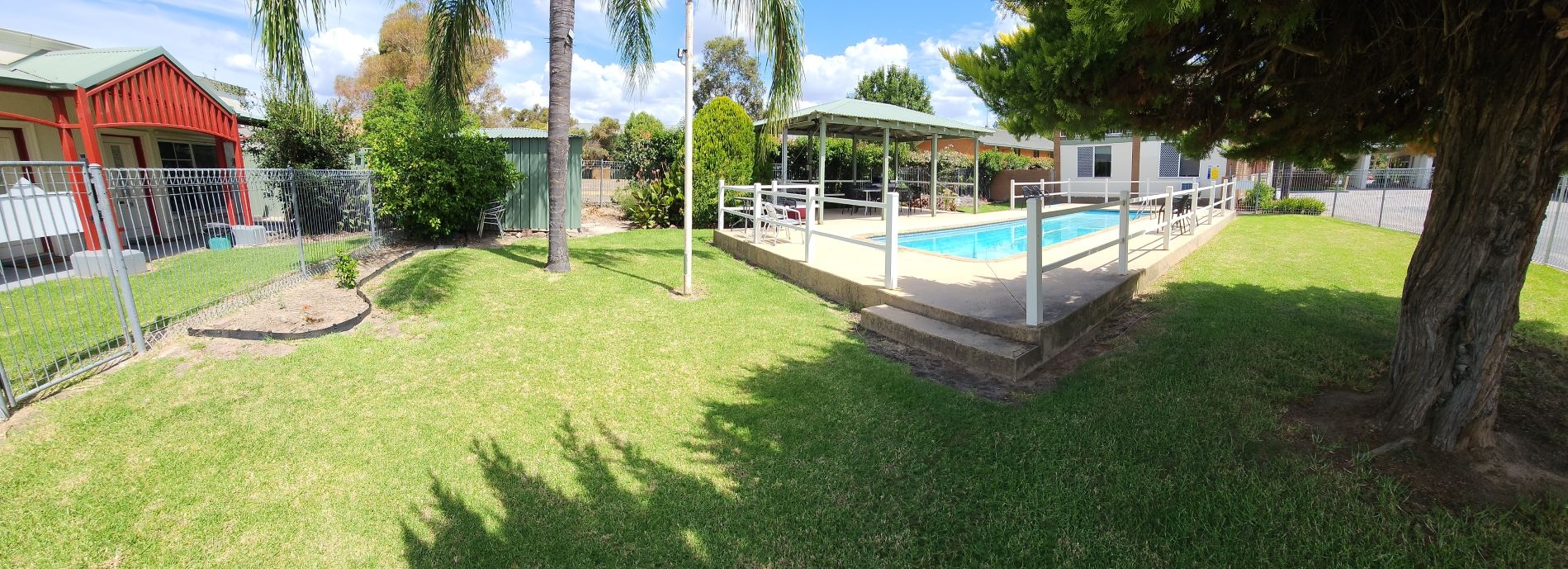 The Hume Inn Motel