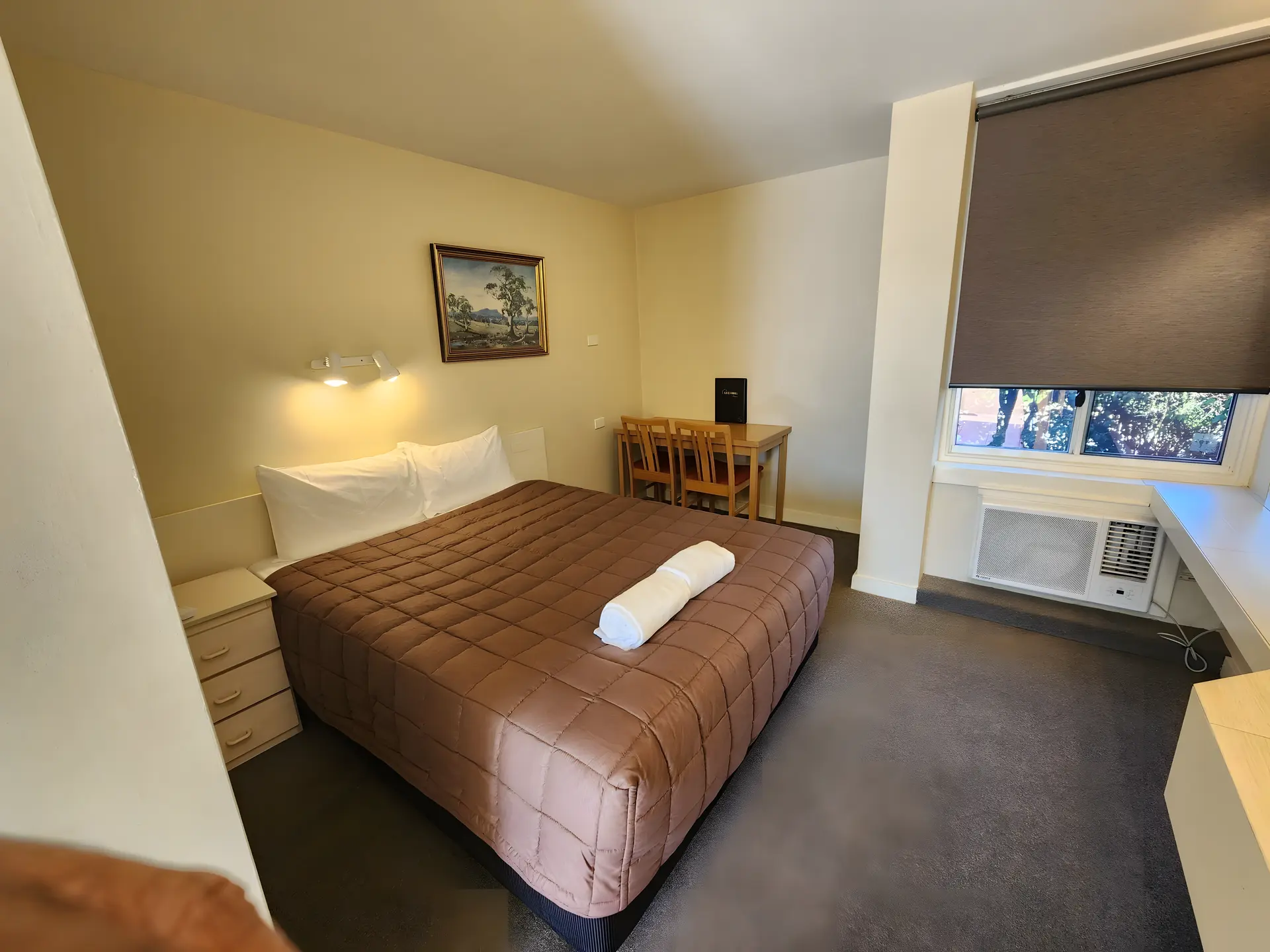 Economy Queen Room