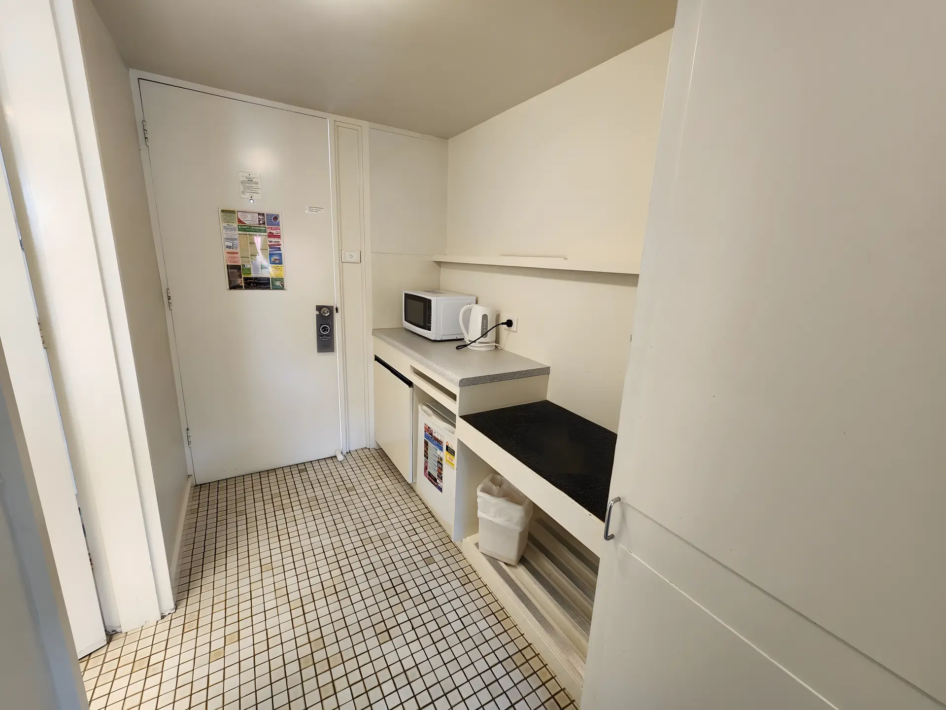 Economy Twin Room