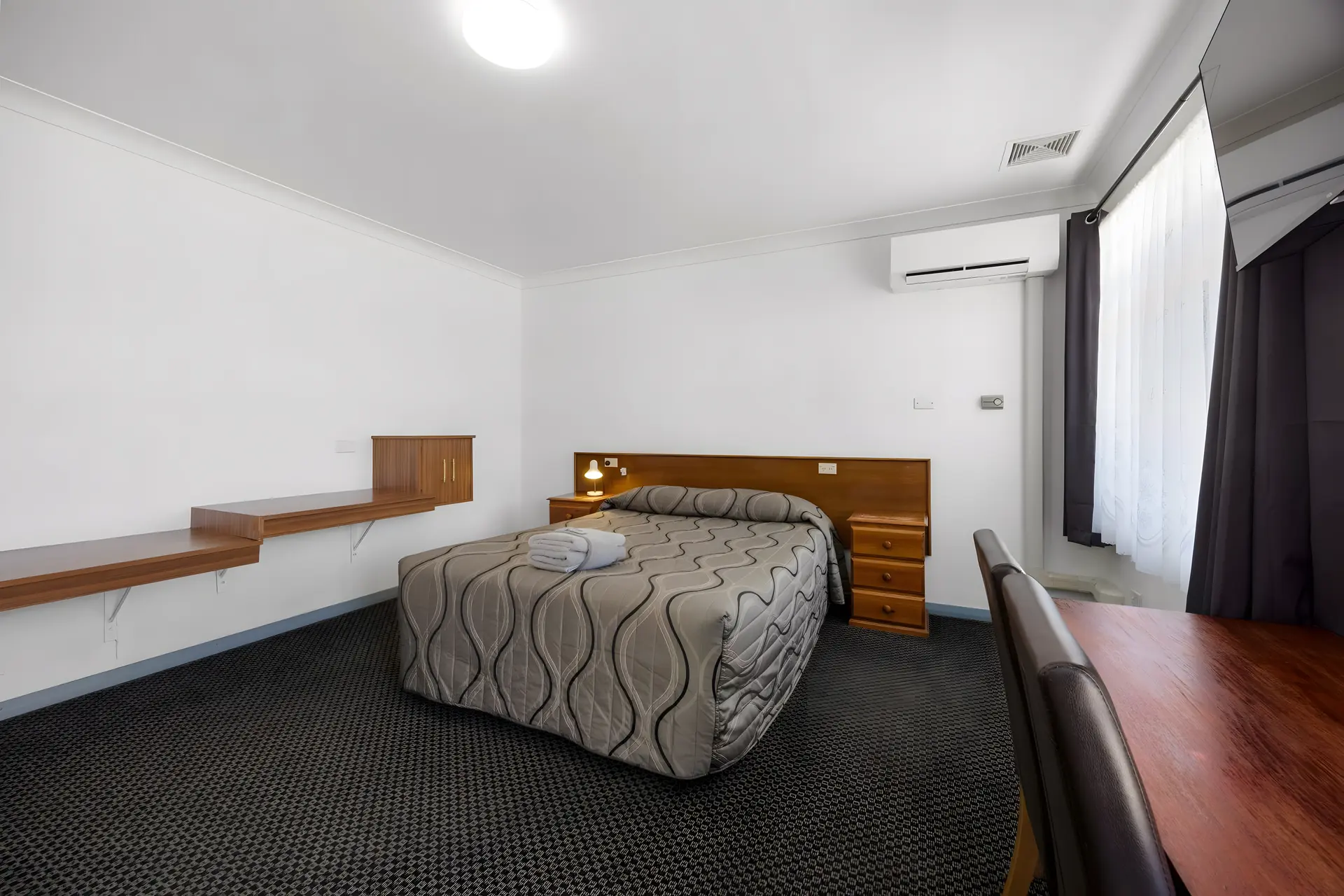 Standard Queen Room