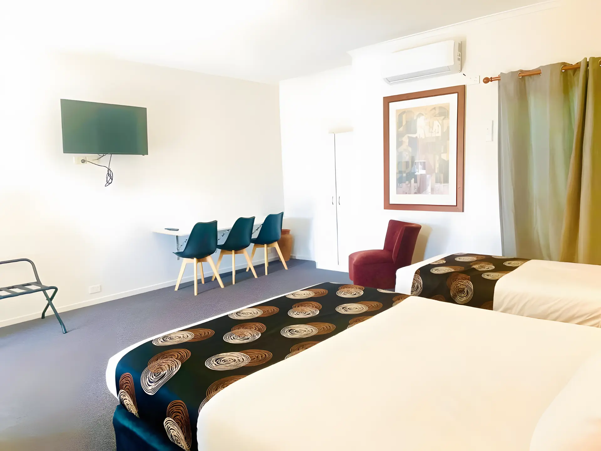 Triple Room With One Queen Bed And One Single Bed