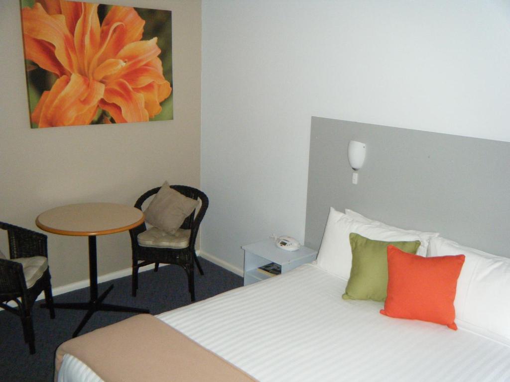 2-Bedroom Family Room