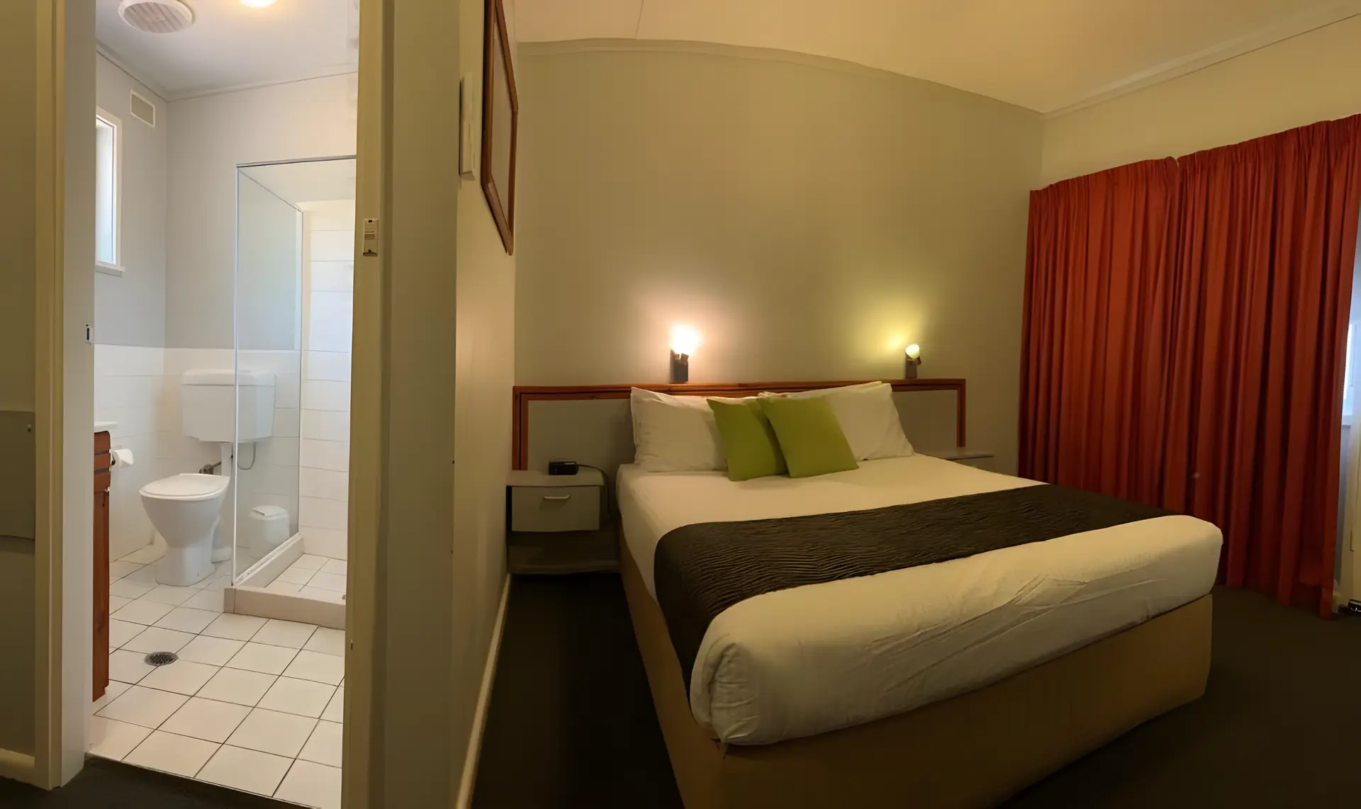 Deluxe Queen Room