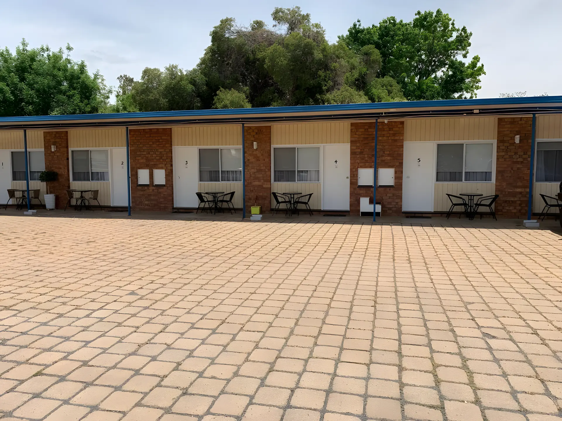 Orana Windmill Motel