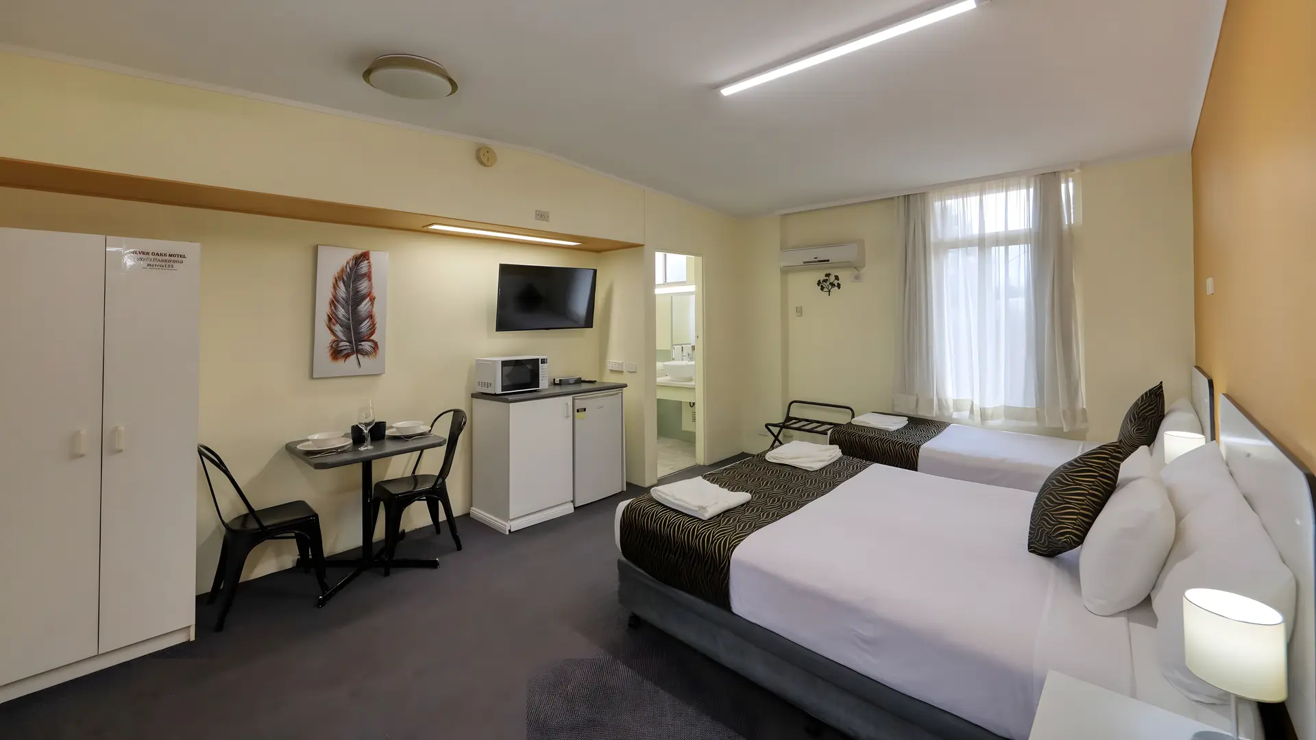 Delux Twin Room