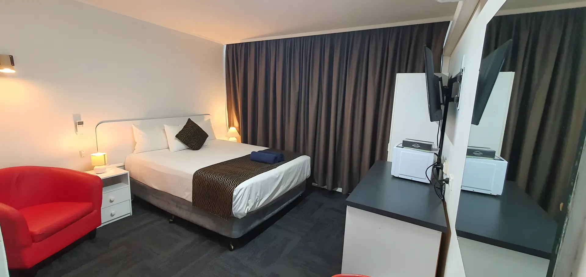 Delux Queen Room