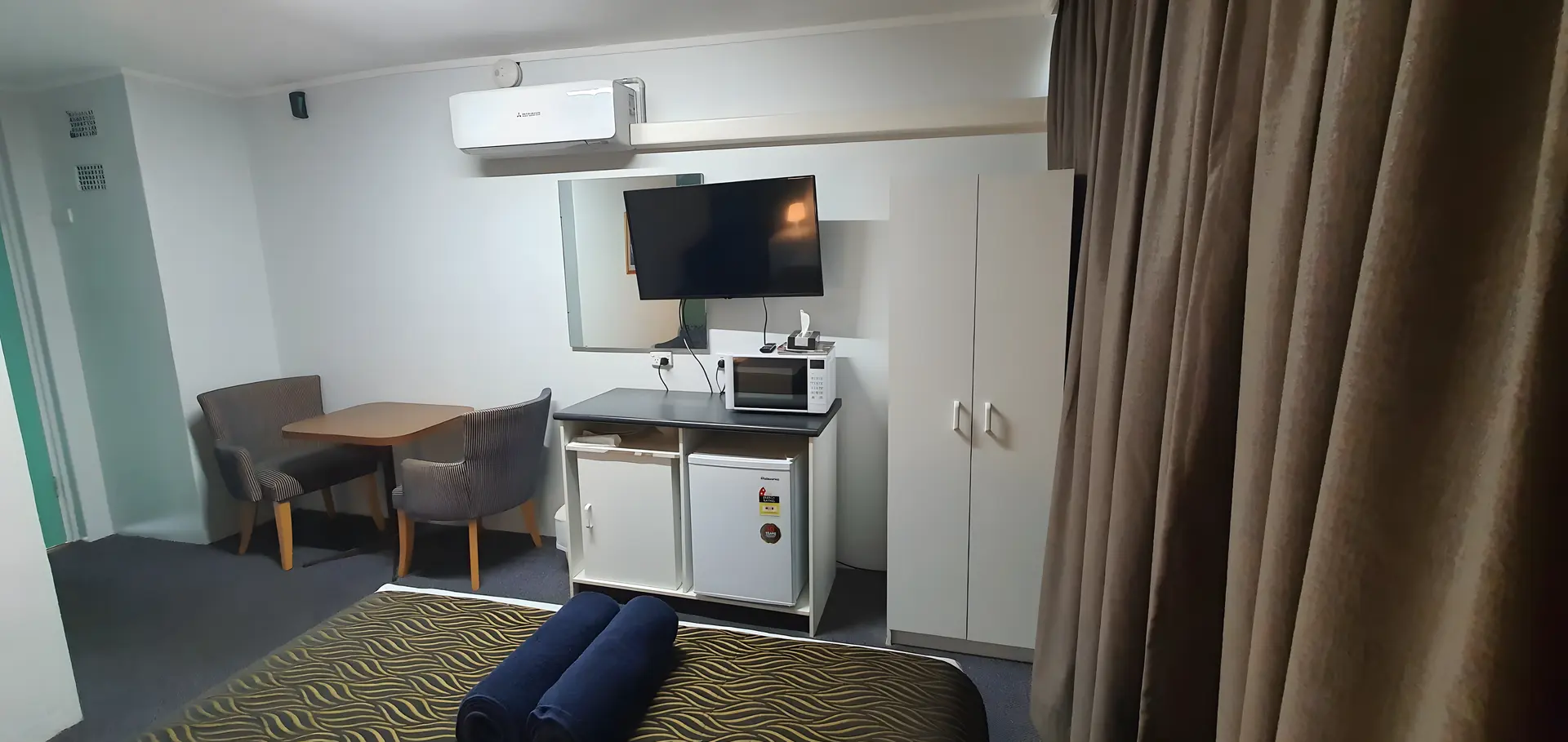 Delux Queen Room