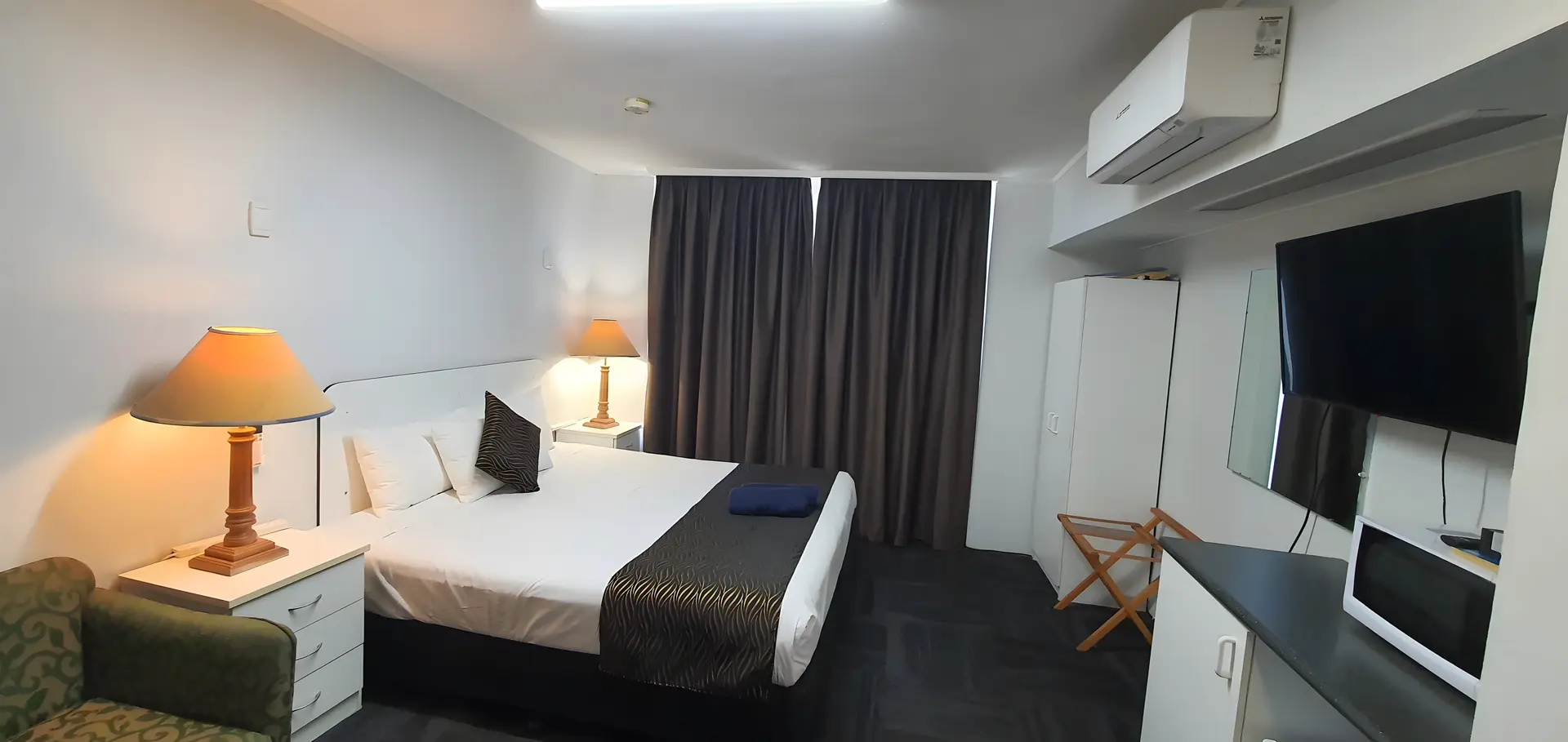 Delux King Room