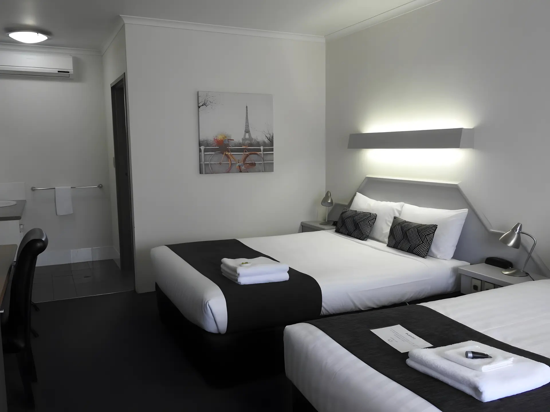 Two Bedroom Unit with Separate Bathroom