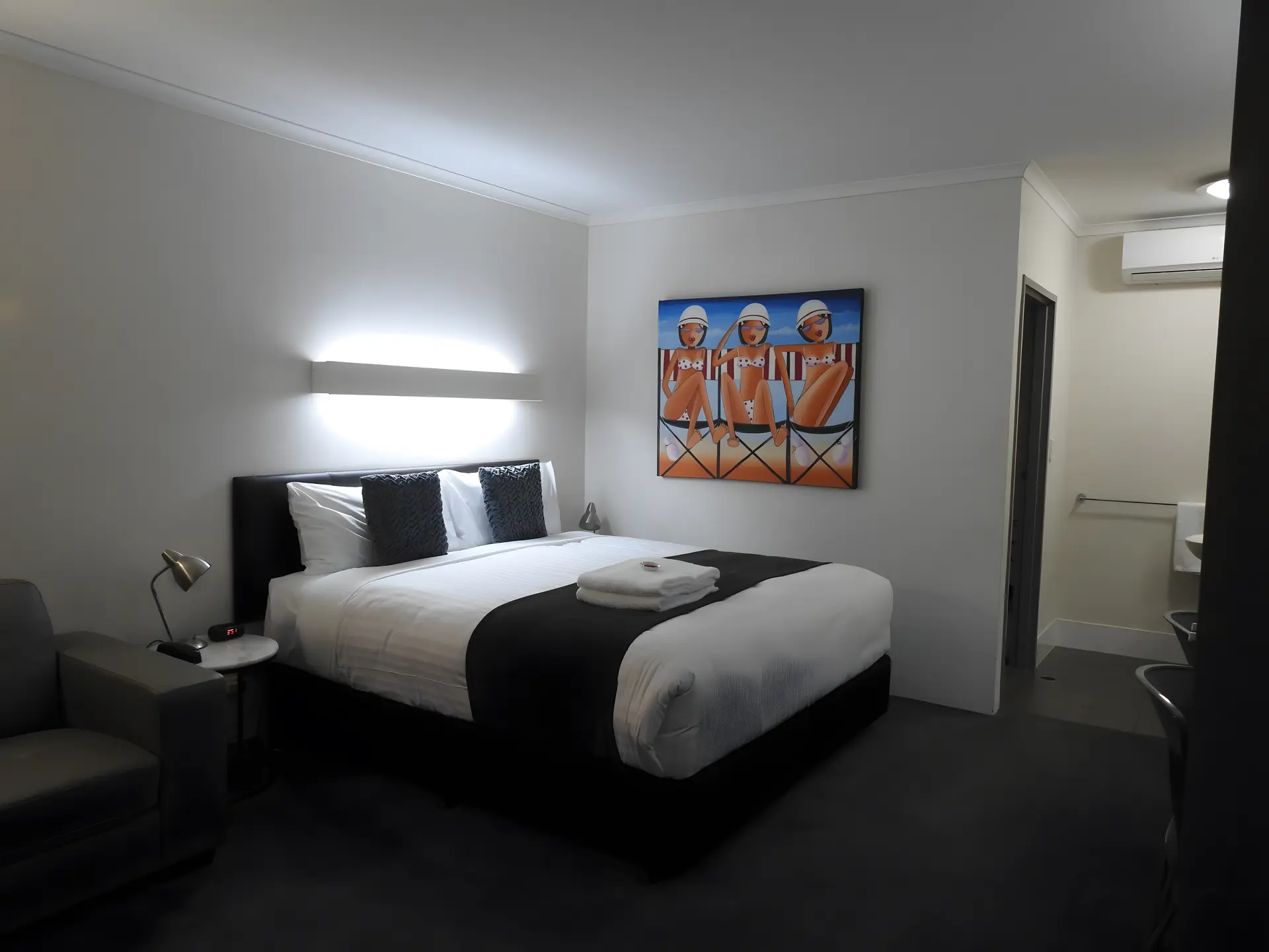 Wine Village Motor Inn