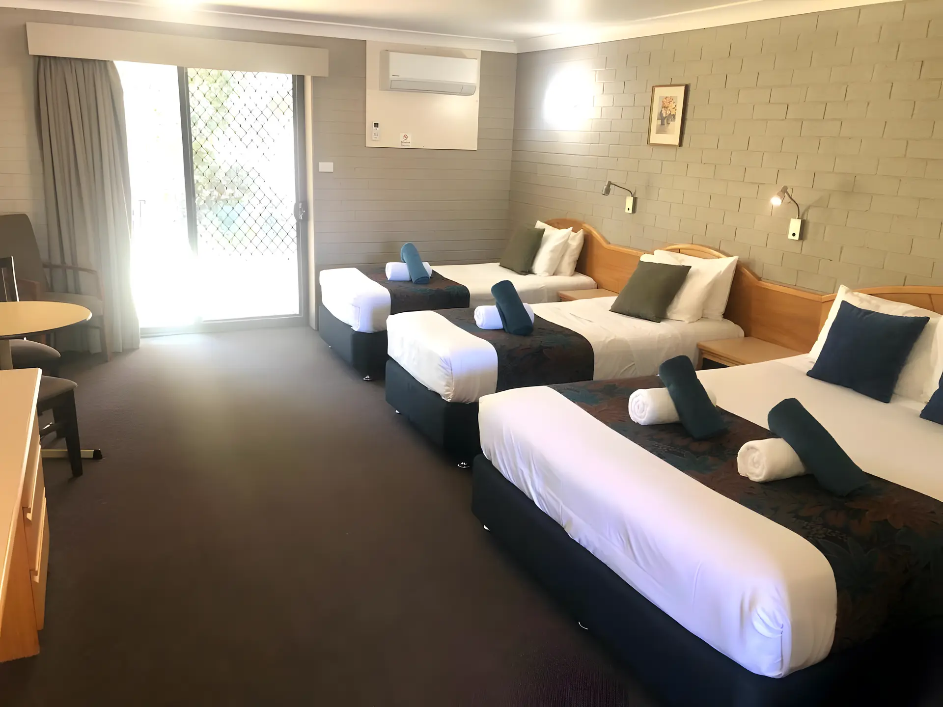 HILLTOPS RETREAT MOTOR INN