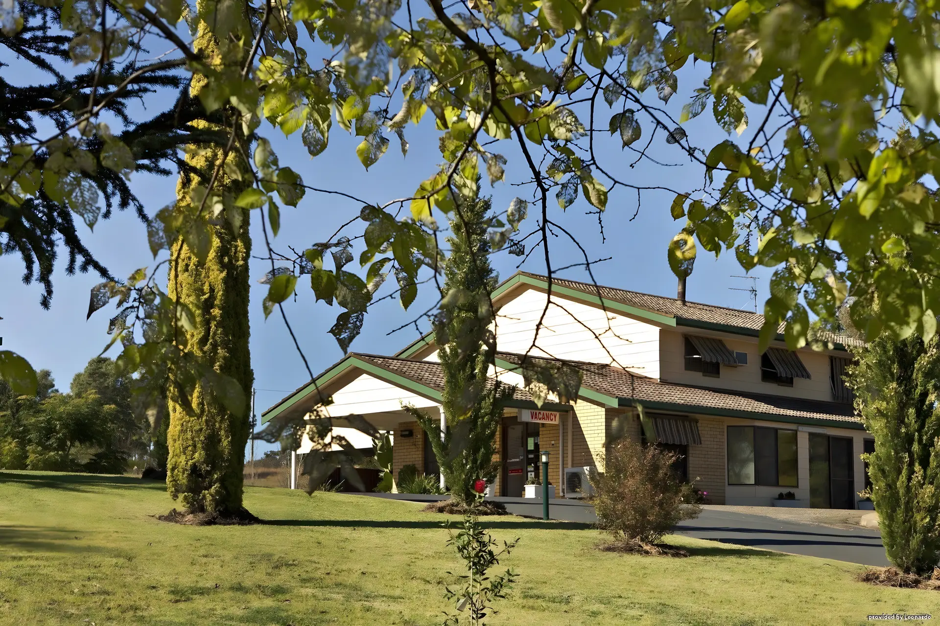 HILLTOPS RETREAT MOTOR INN
