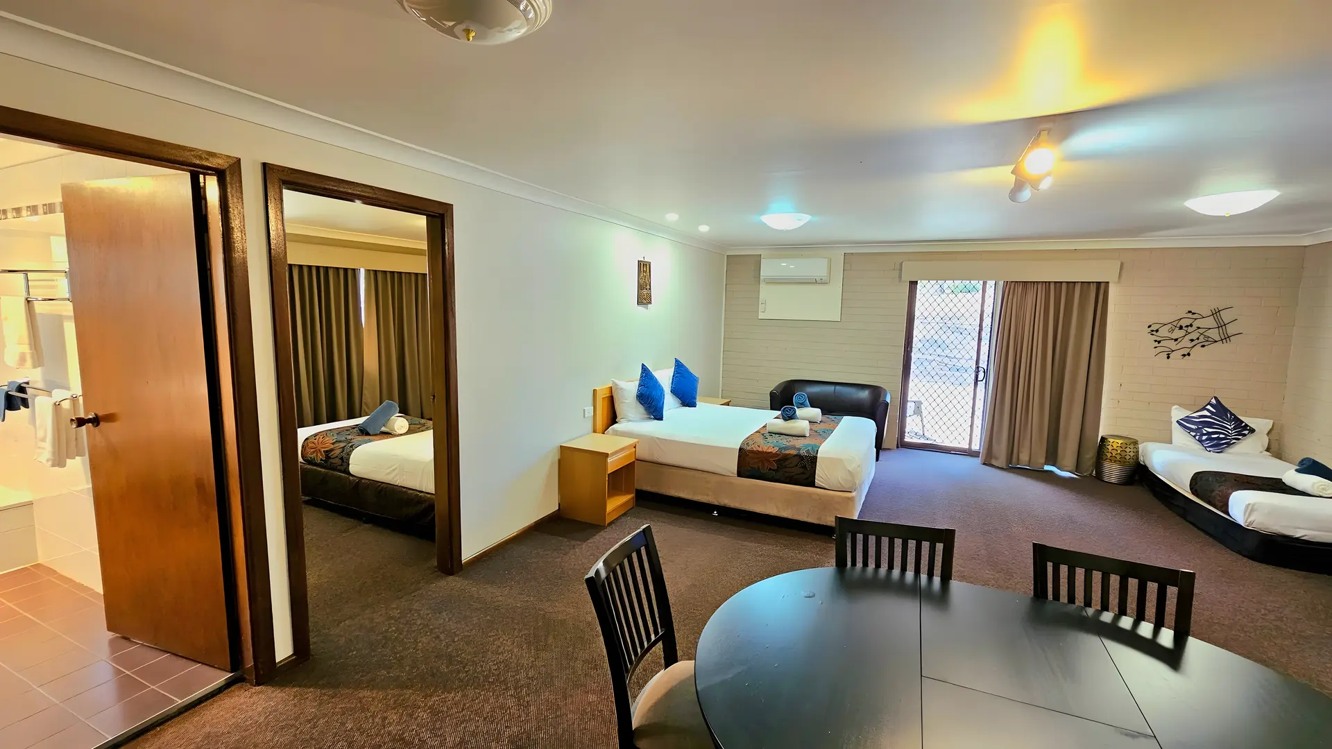 Deluxe 2-Bedroom Appartment