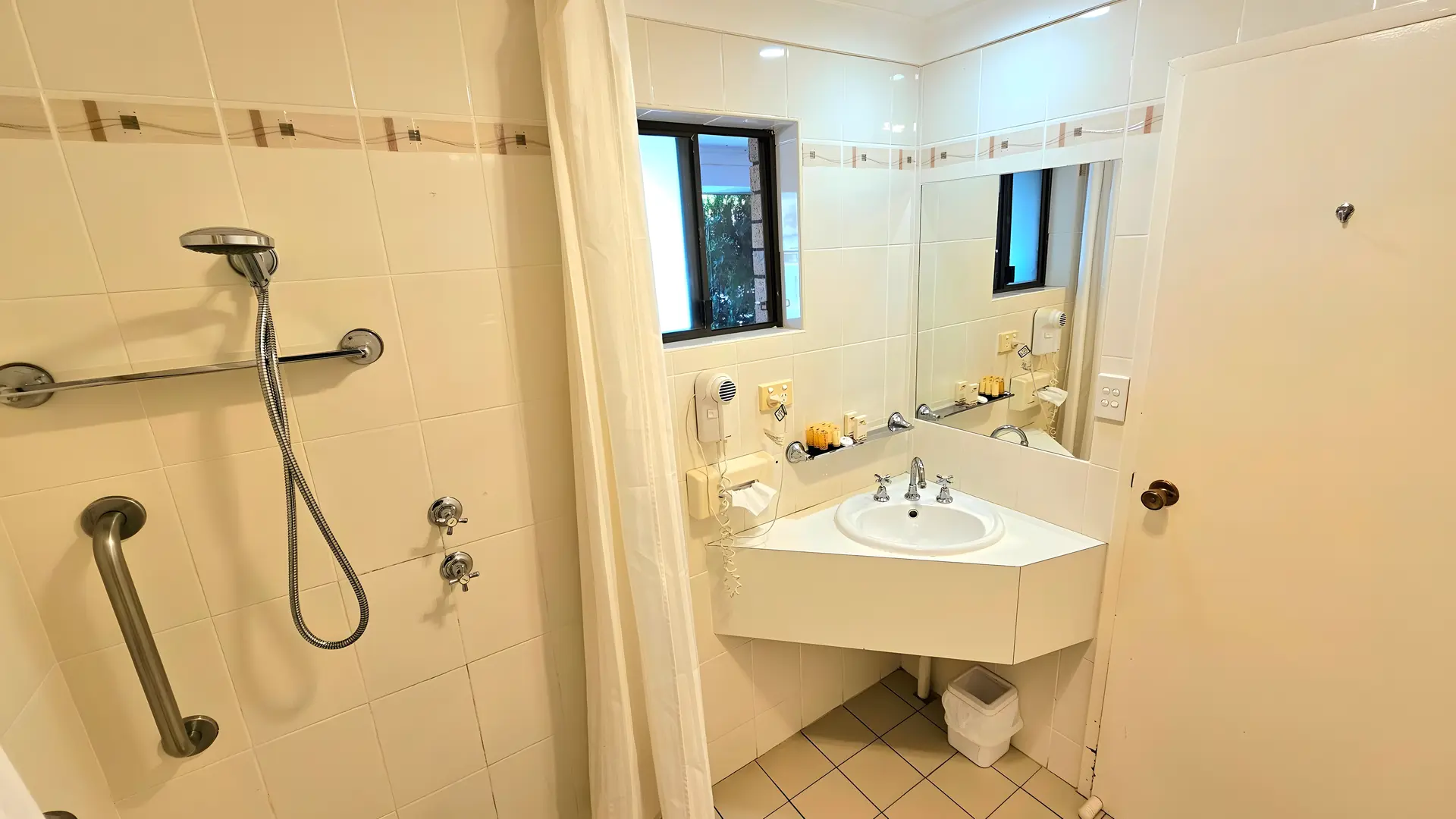 Disabled Twin Share Room