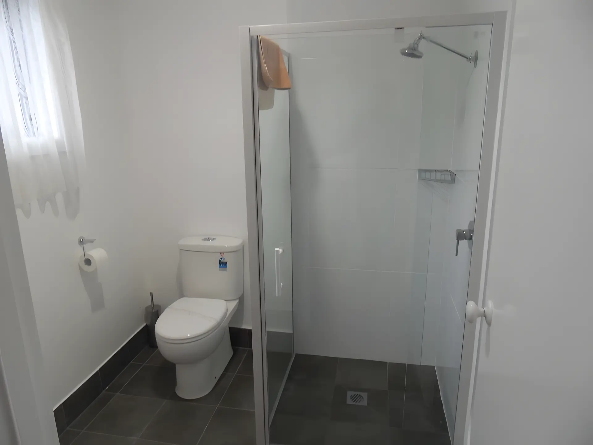 Family Two-Bedroom with Spa - 1 Queen 2 Singles