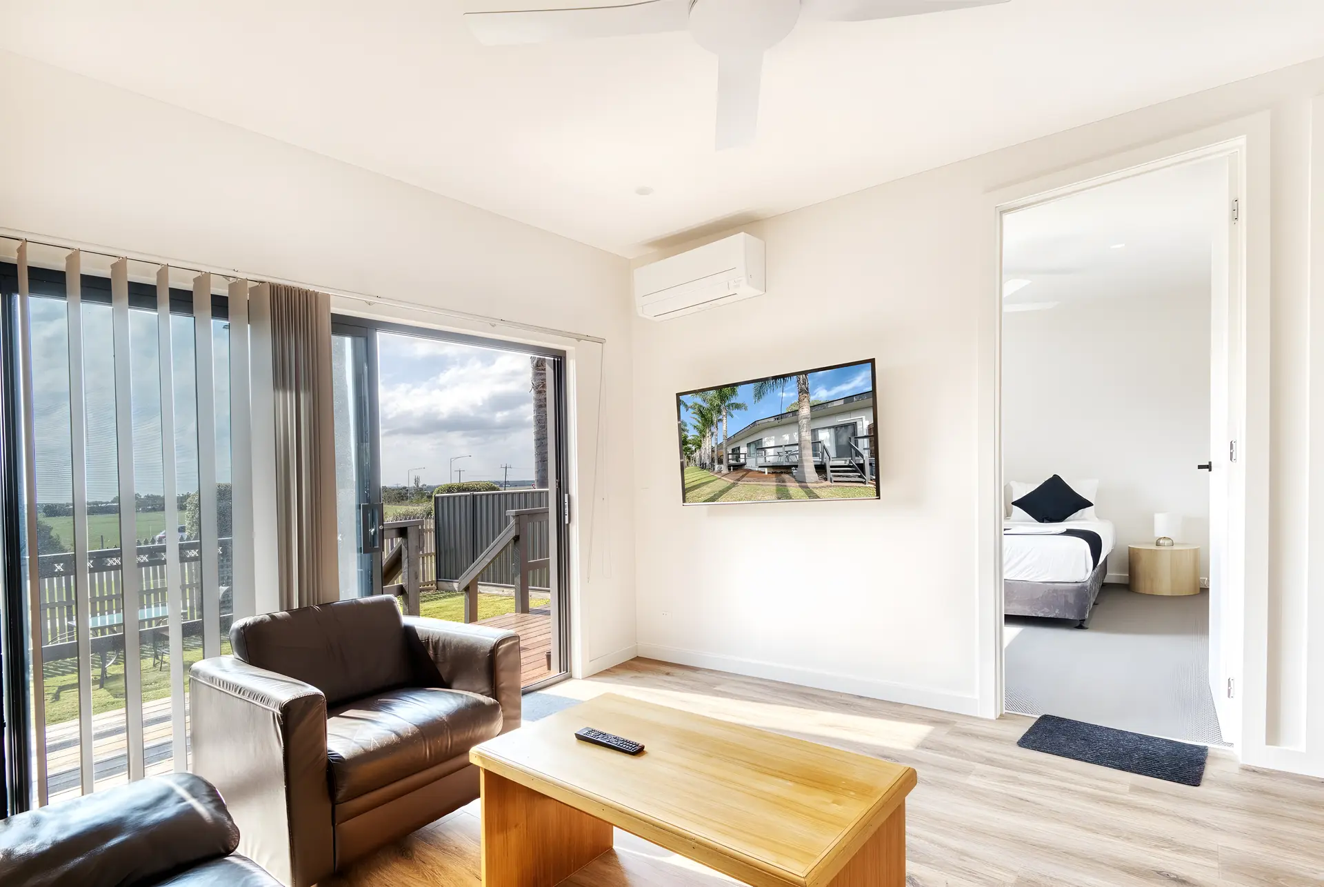 Deluxe Family Room