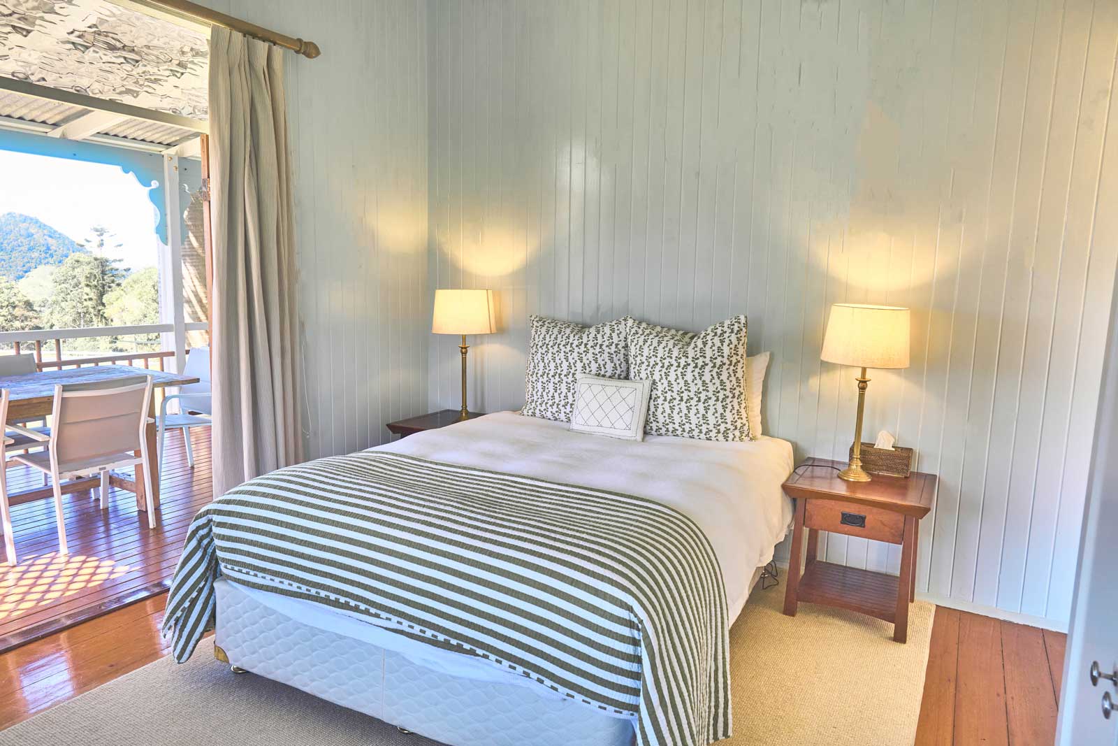 Rosecliffe Farmhouse - A Noosa Hinterland Farm Stay & Nature Retreat