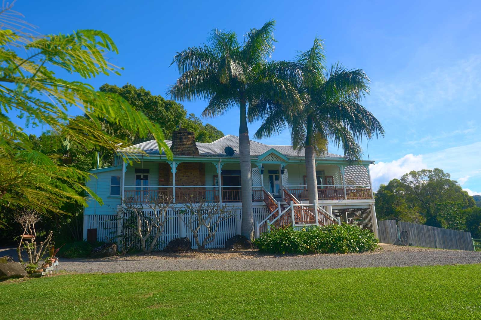 Rosecliffe Farmhouse - A Noosa Hinterland Farm Stay & Nature Retreat