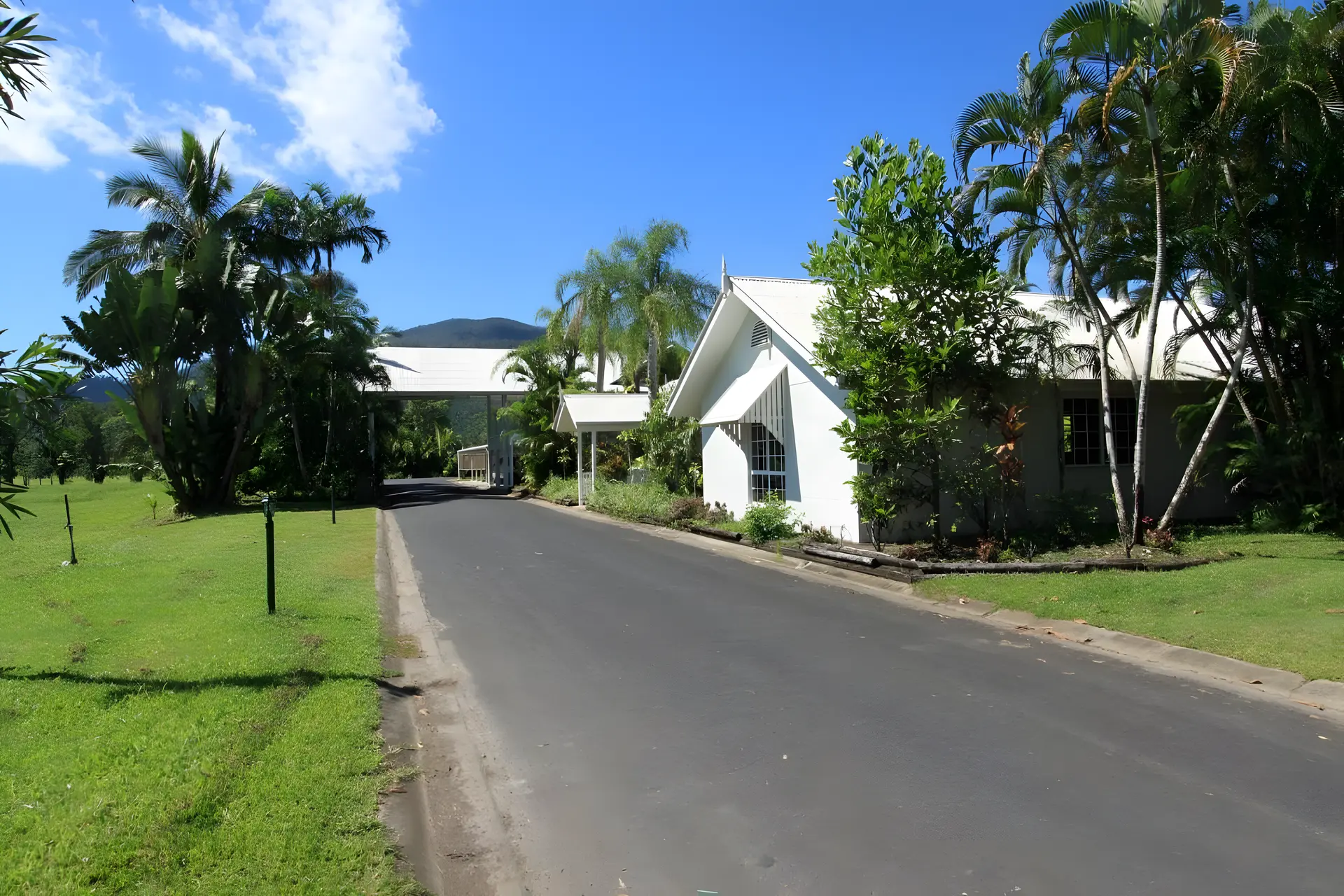 Tully Motel