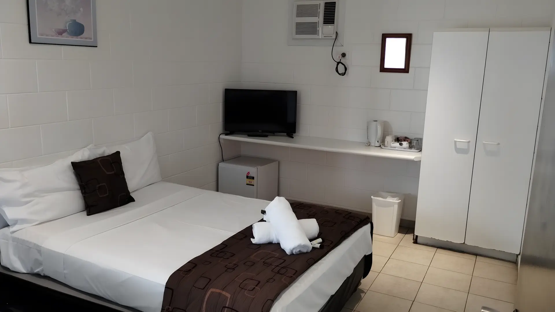 Budget Room (shared Bathroom)
