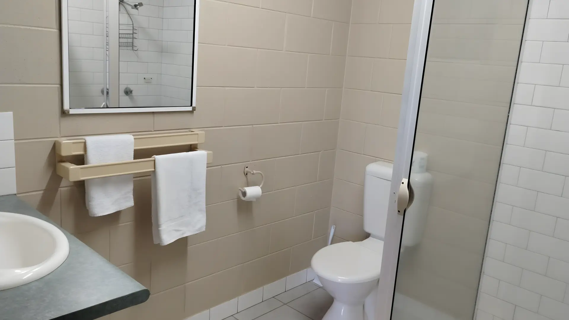 Budget Room (shared Bathroom)