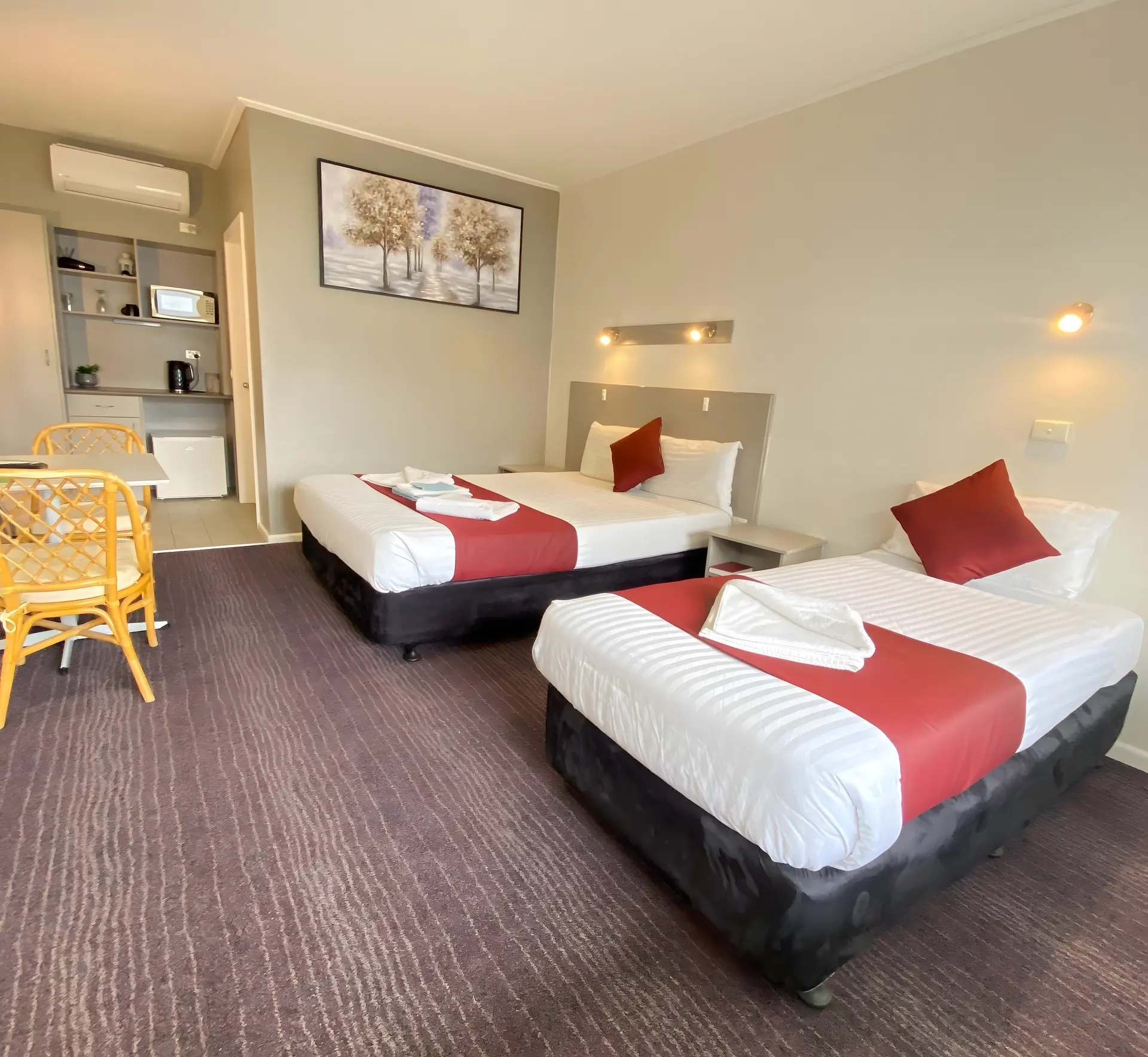 Standard Twin Room
