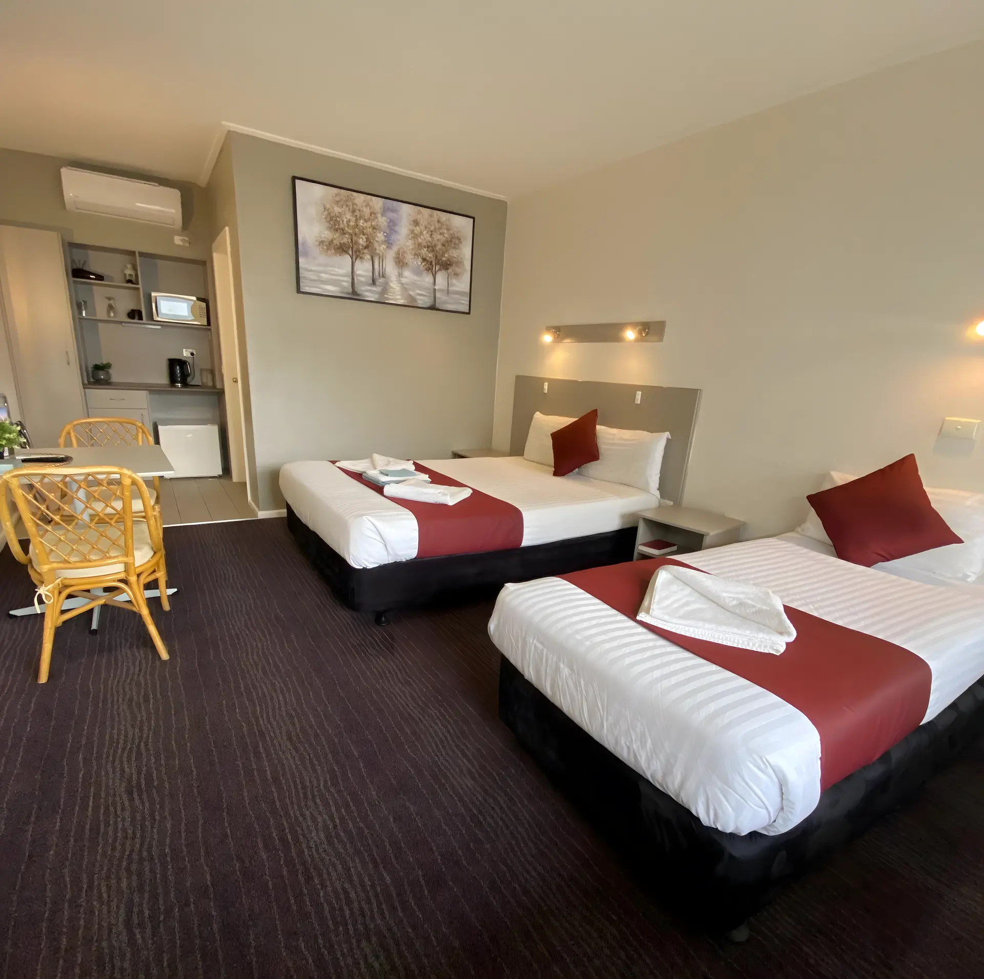 Standard Twin Room