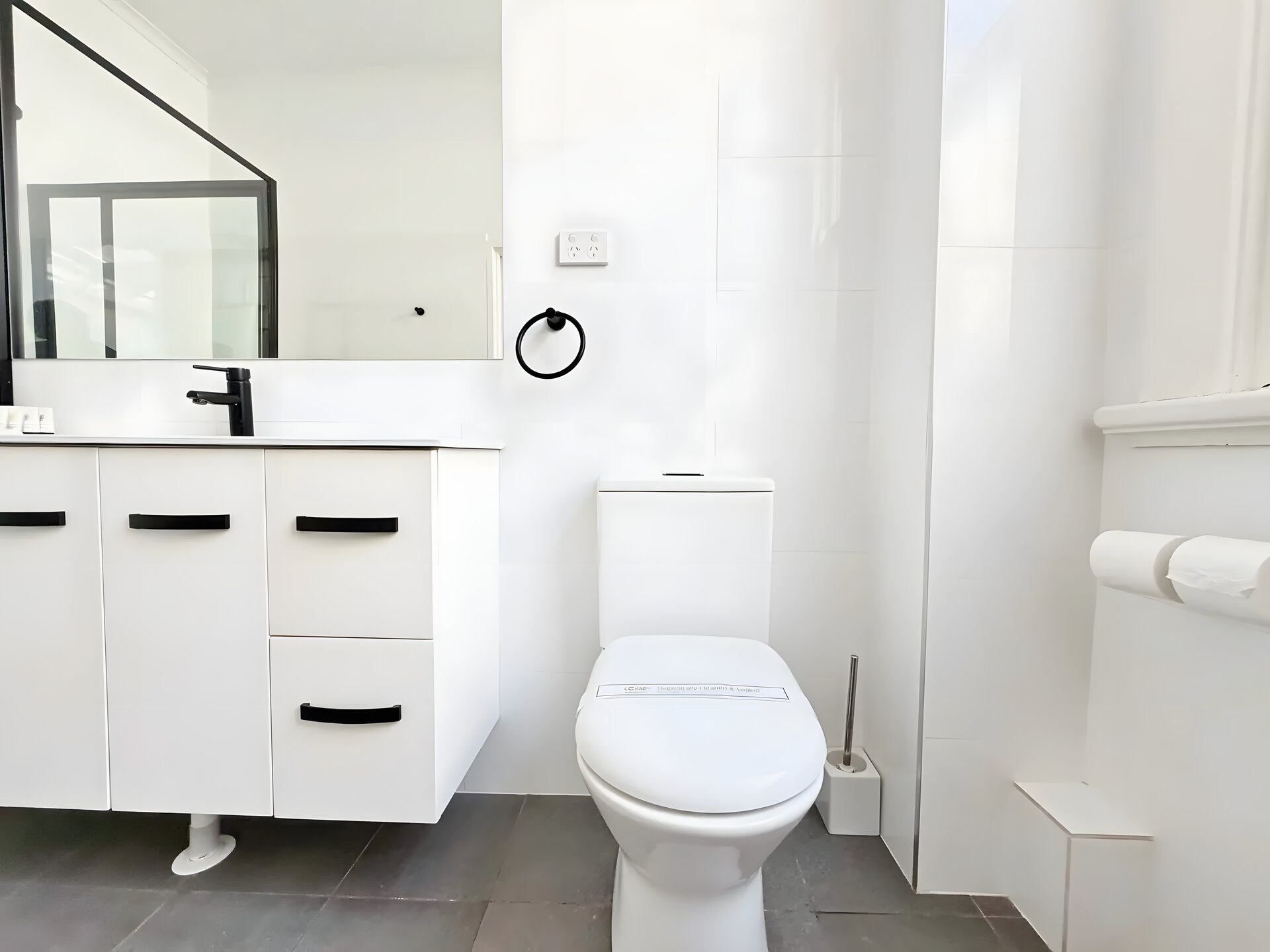 Queen Room Deluxe