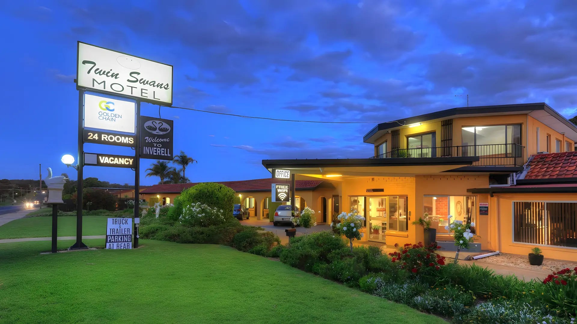Twin Swans Motel