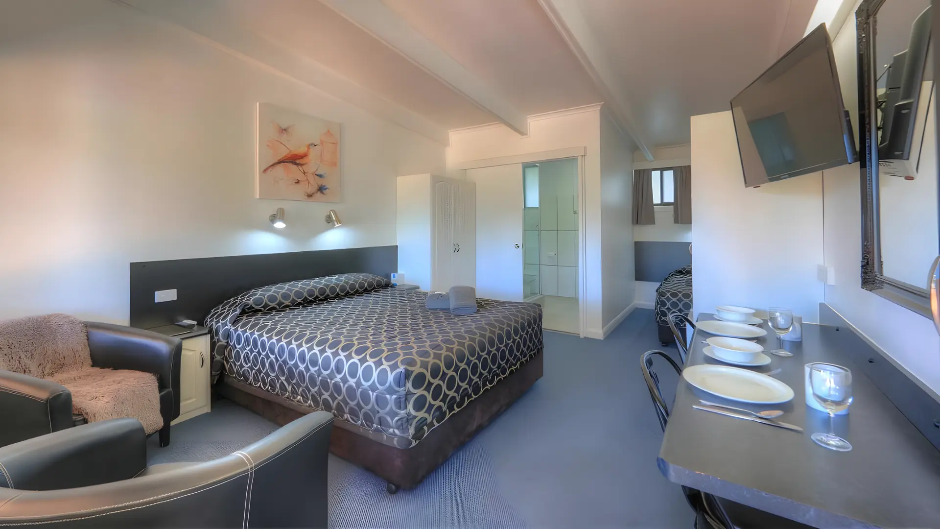 Twin Swans Motel