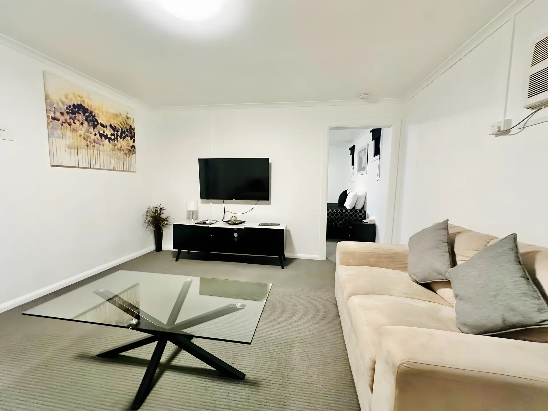 One Bedroom Self Contained Cottage
