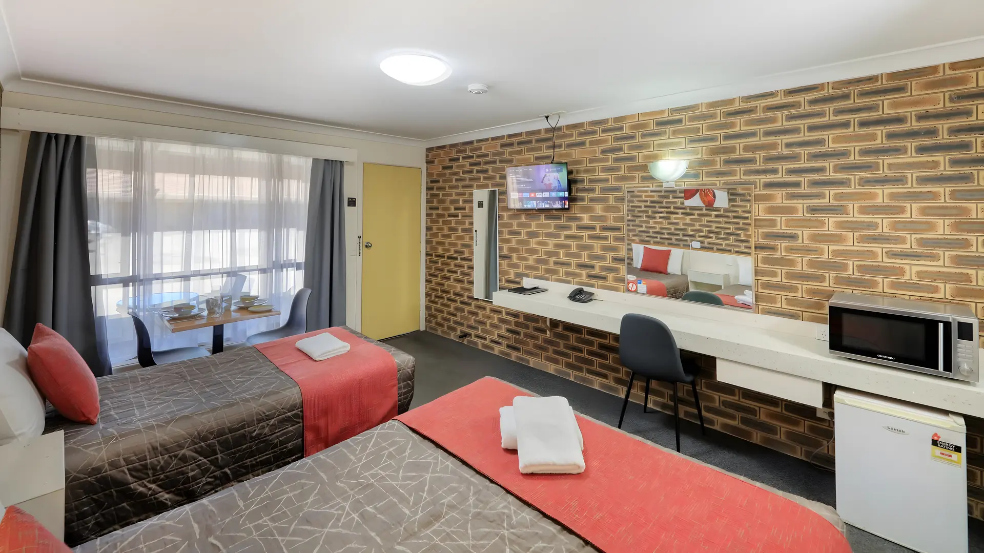 Comfort Twin Room