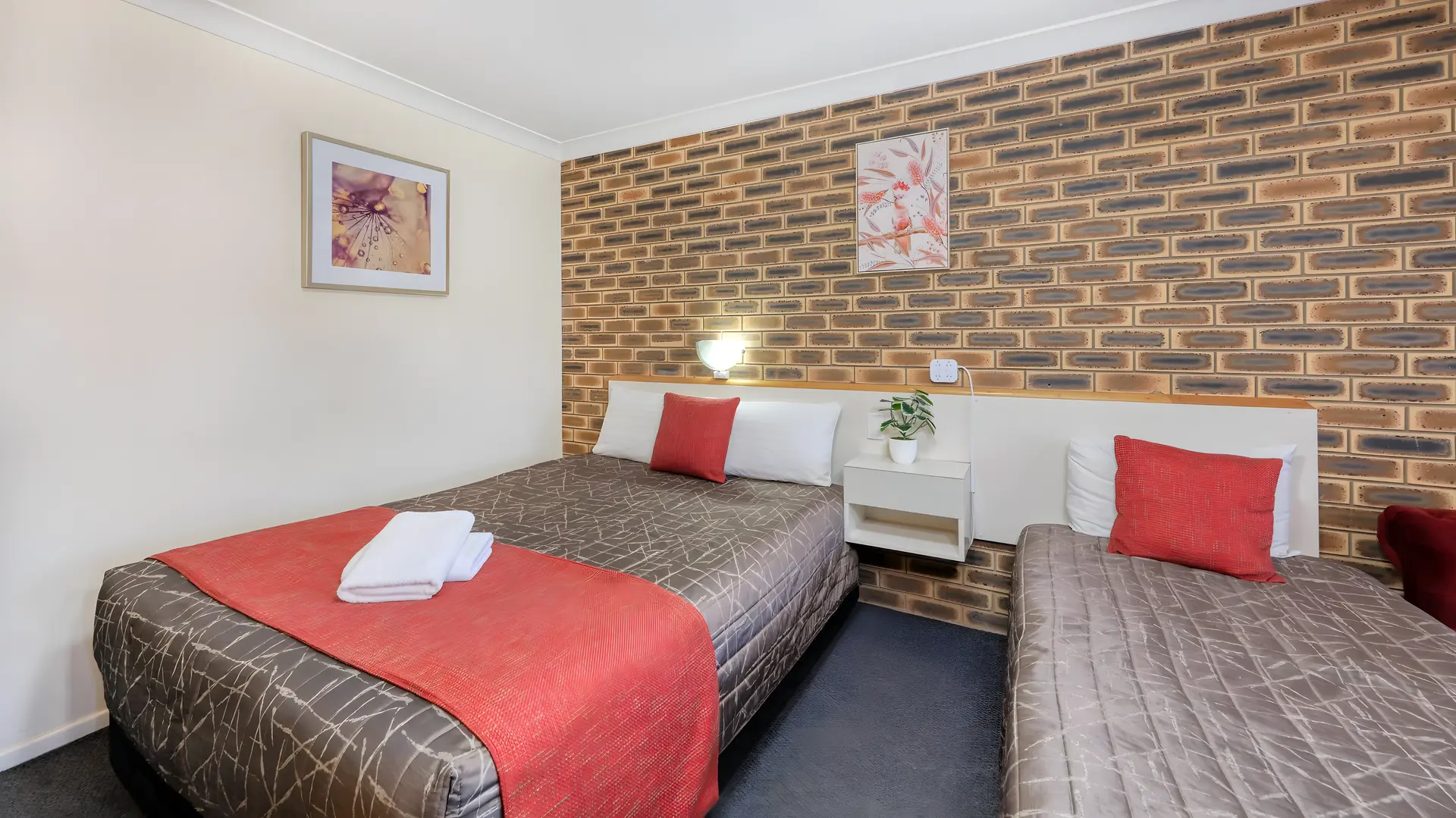 Comfort Twin Room