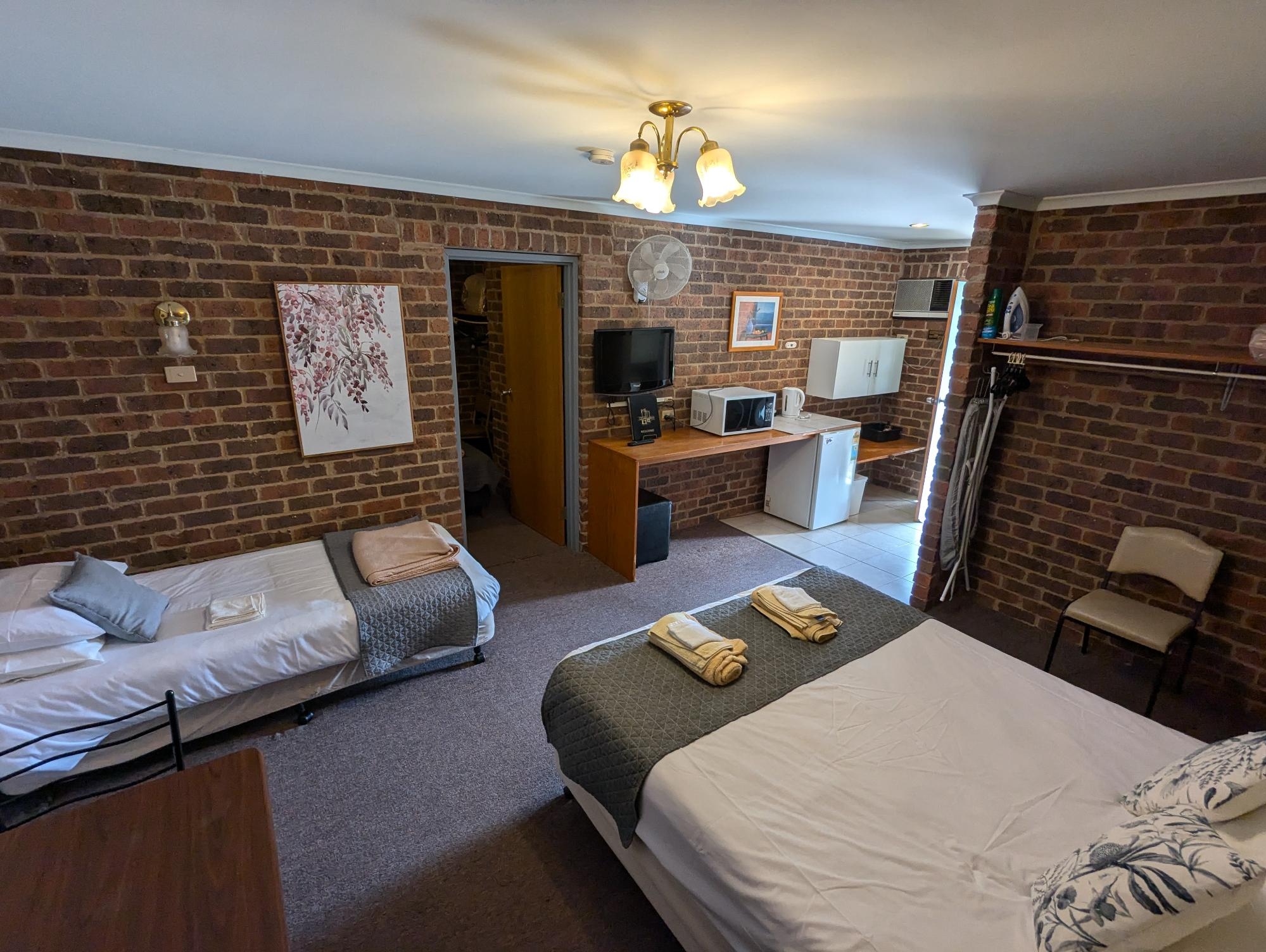 Barham Colonial Motel