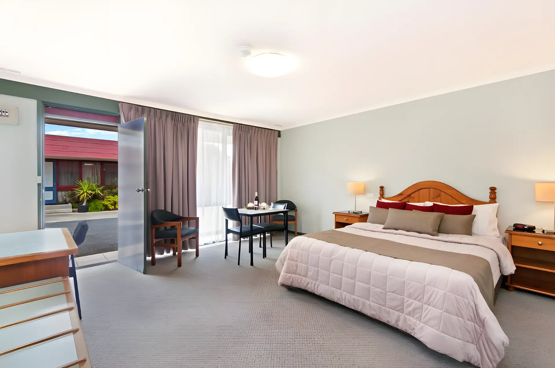 melaleuca motel