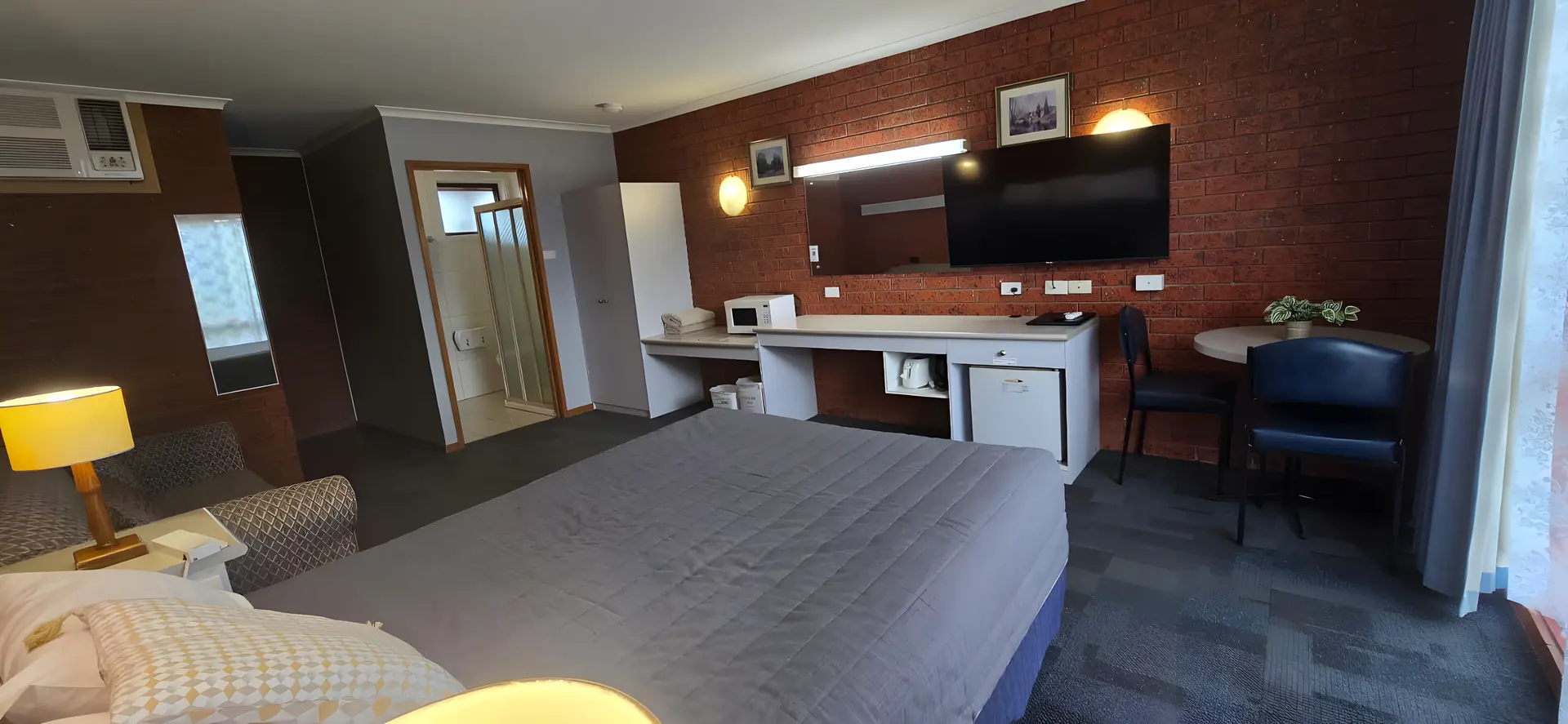Executive Queen Room