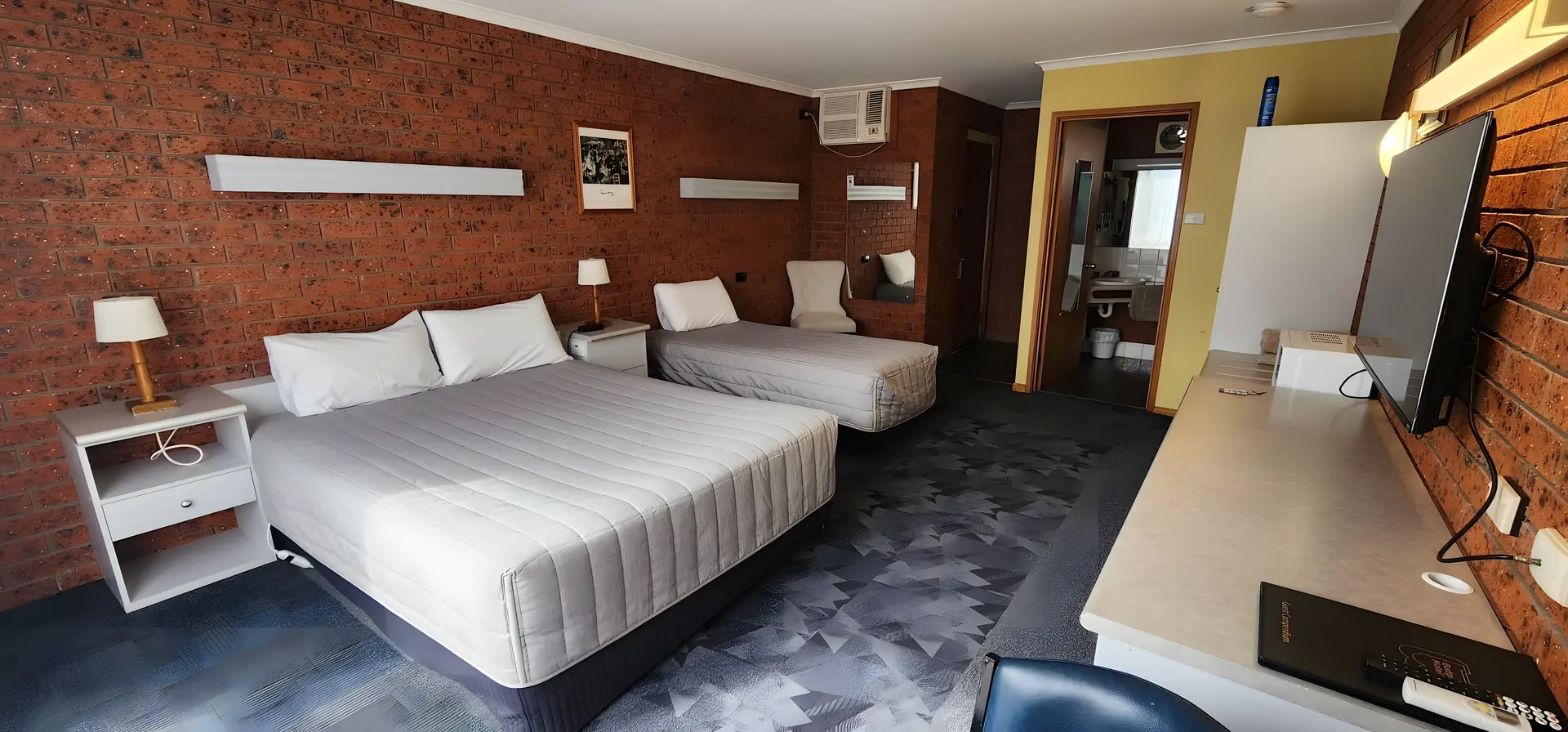 Deluxe Double or Twin Room