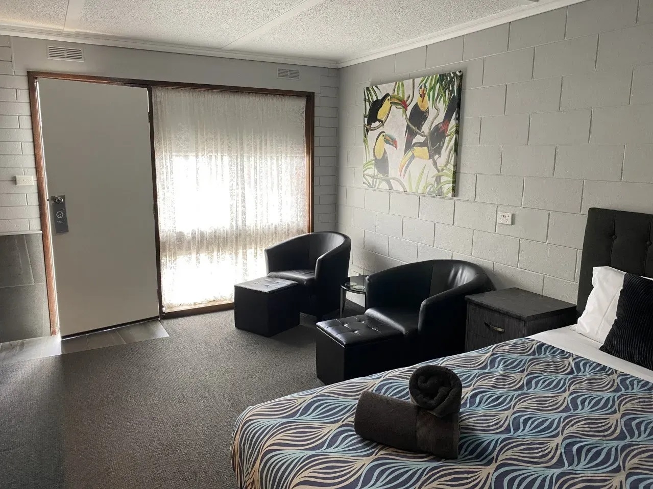 Deluxe Queen Room