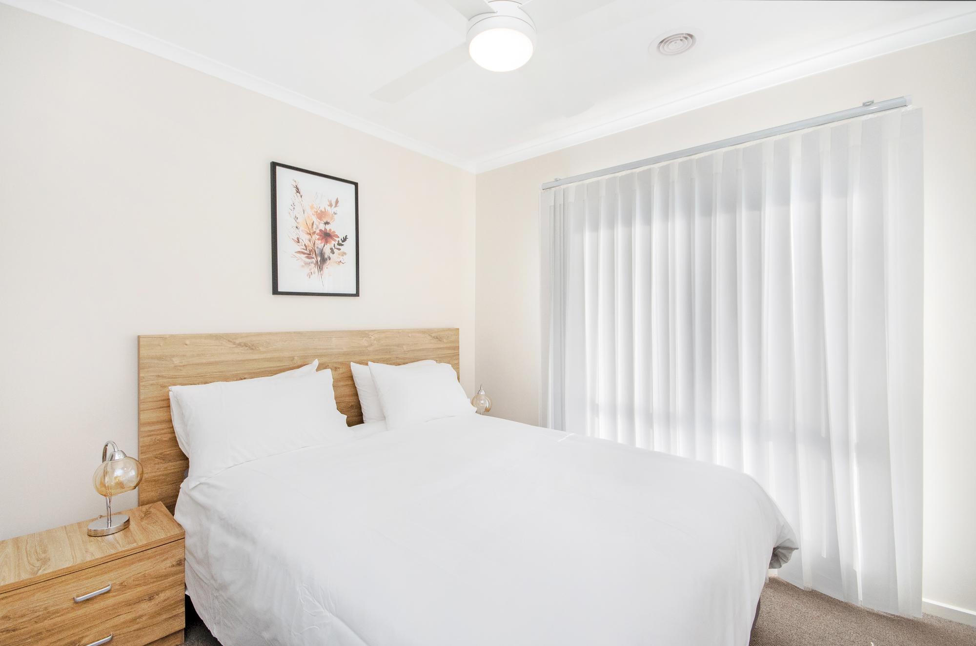 Three-bedroom  X 1 Bathroom - No 23 Elephant