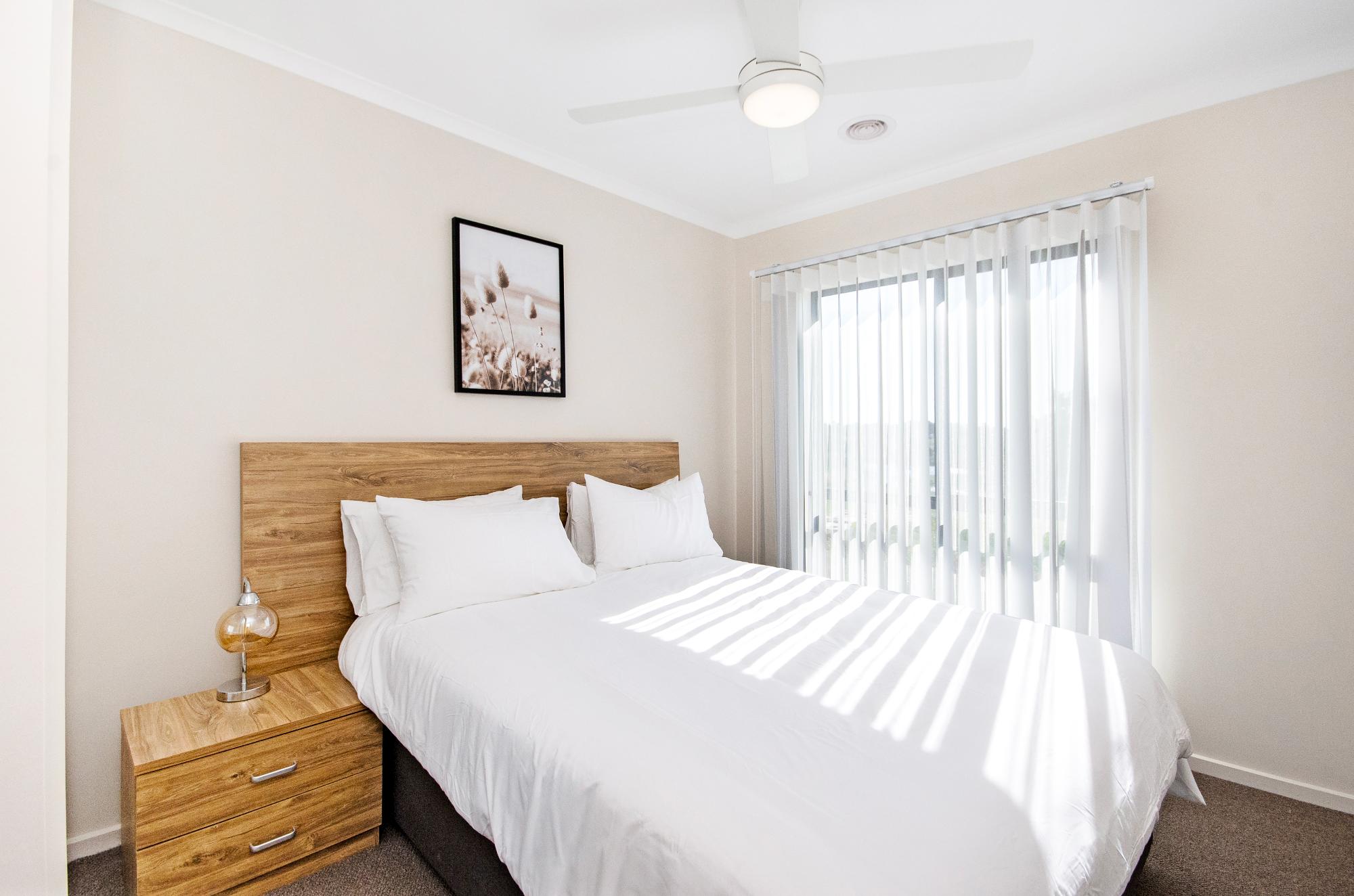 Three-bedroom  X 1 Bathroom - No 23 Elephant